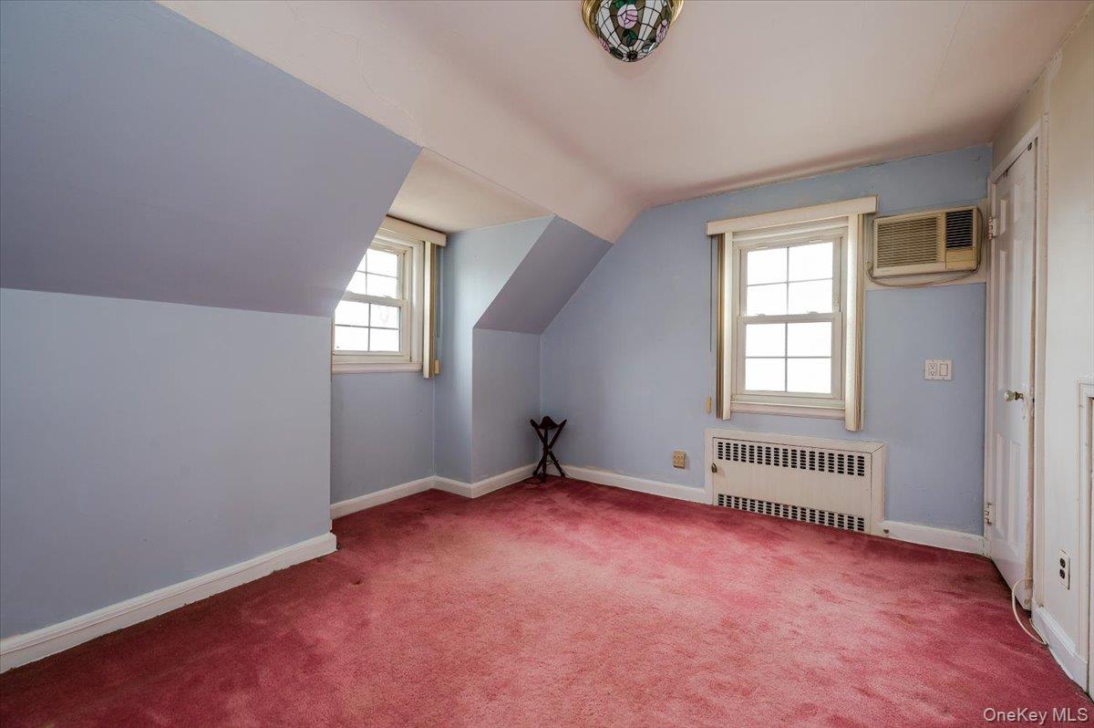 3978 William Street Seaford Seaford, NY 11783