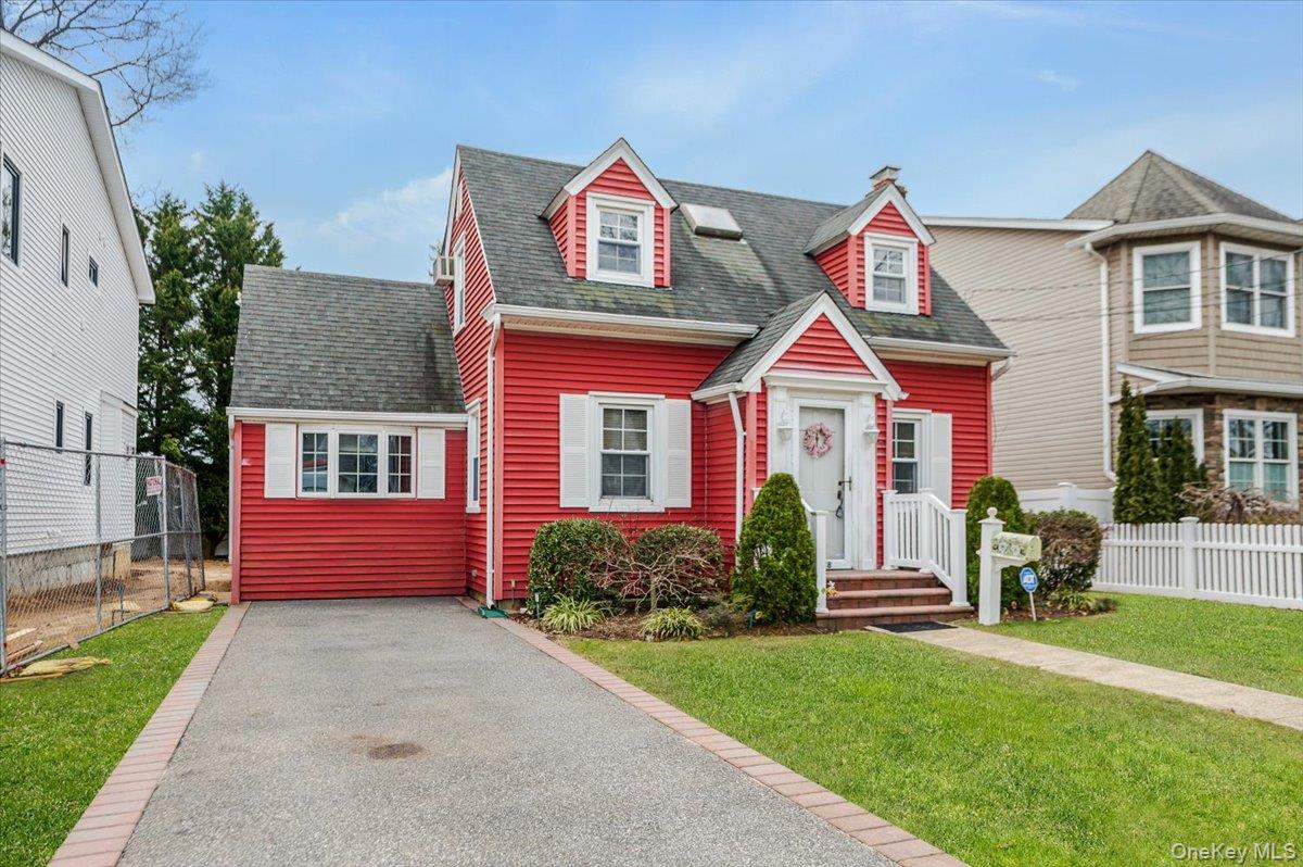 3978 William Street Seaford Seaford, NY 11783