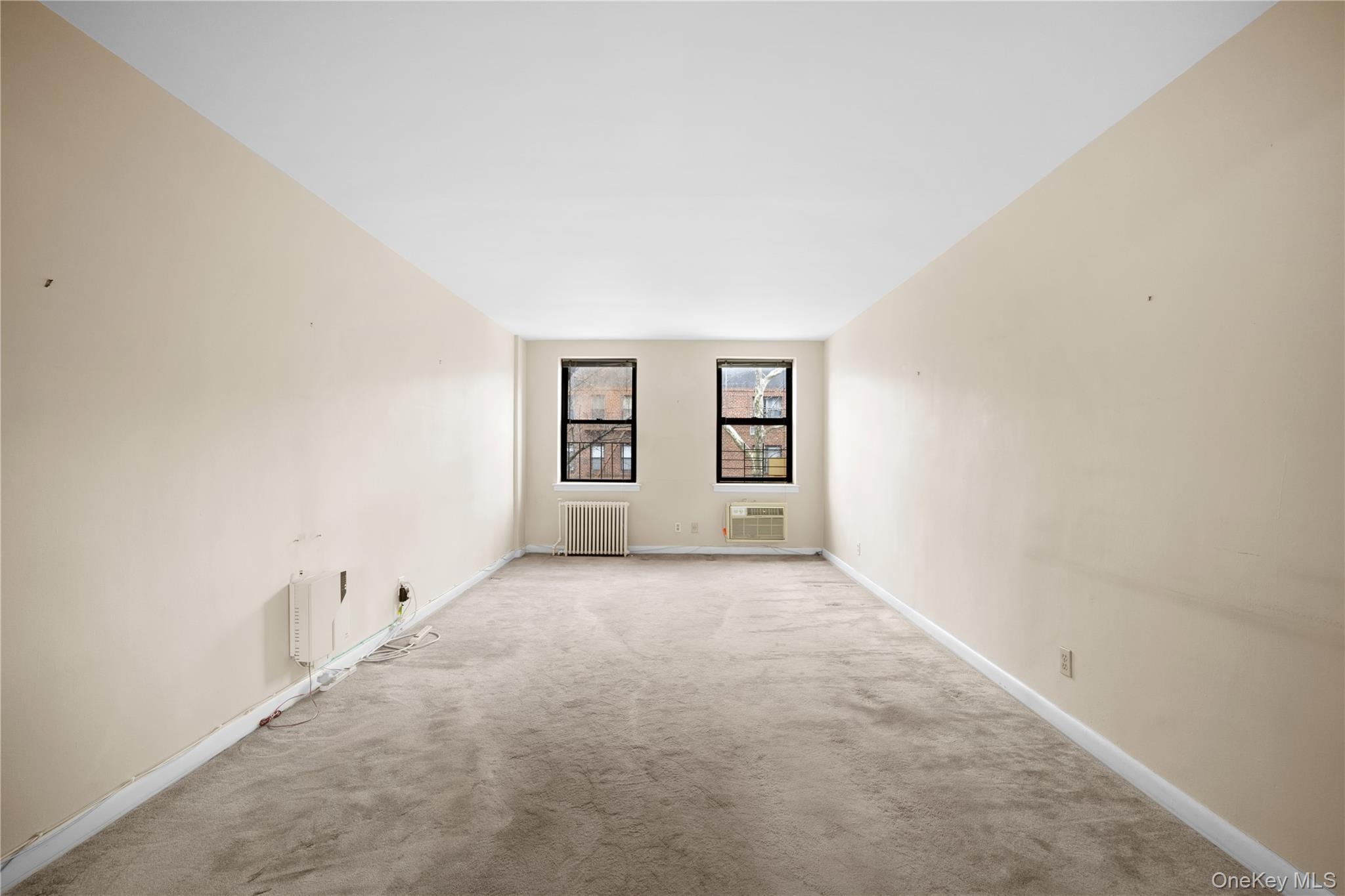 215-12 47th 2D-12 Bayside Bayside, NY 11361