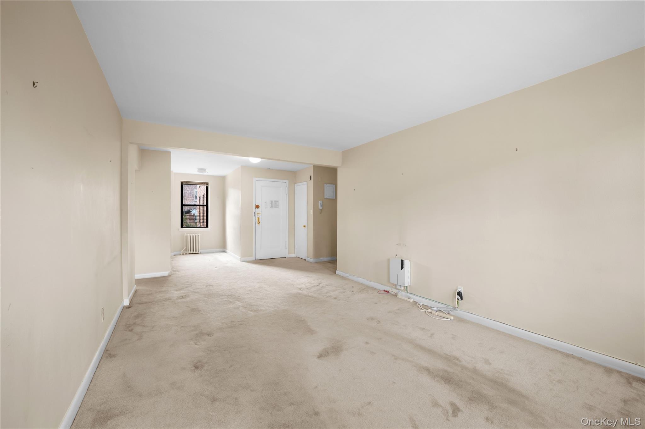 215-12 47th 2D-12 Bayside Bayside, NY 11361