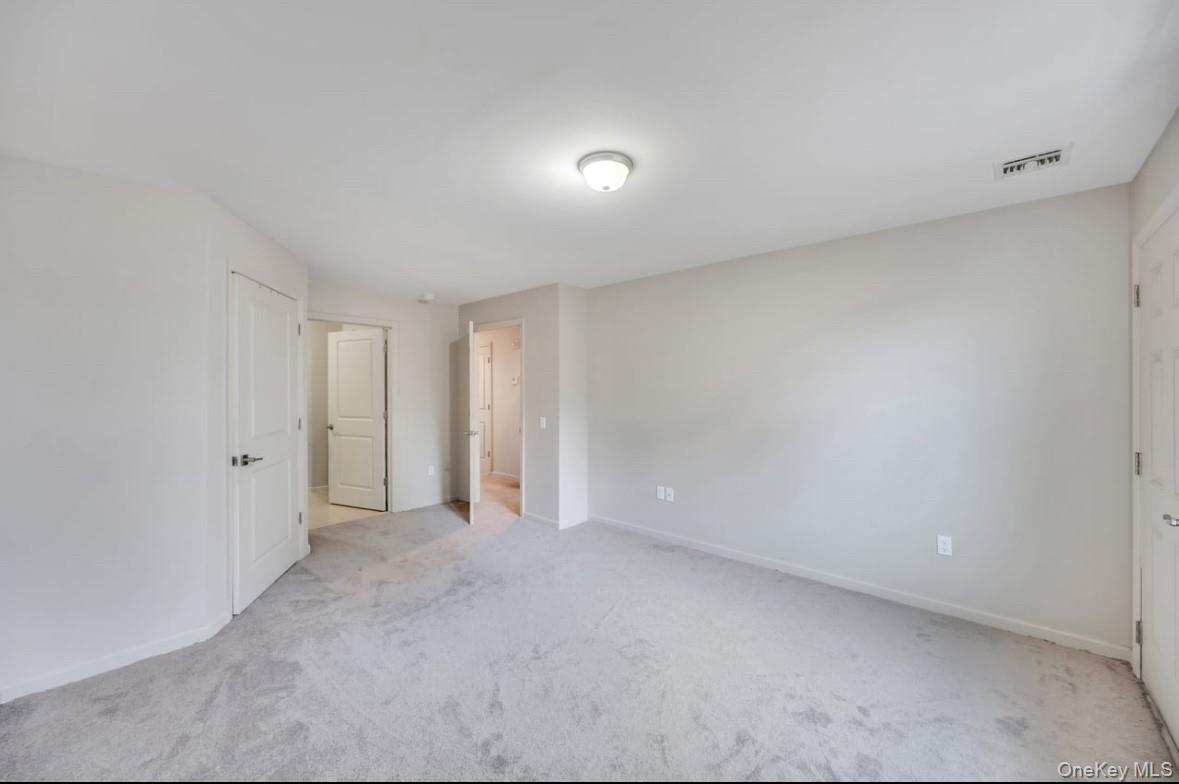 138 Weatherby Lane 138 Central Islip Central Islip, NY 11722