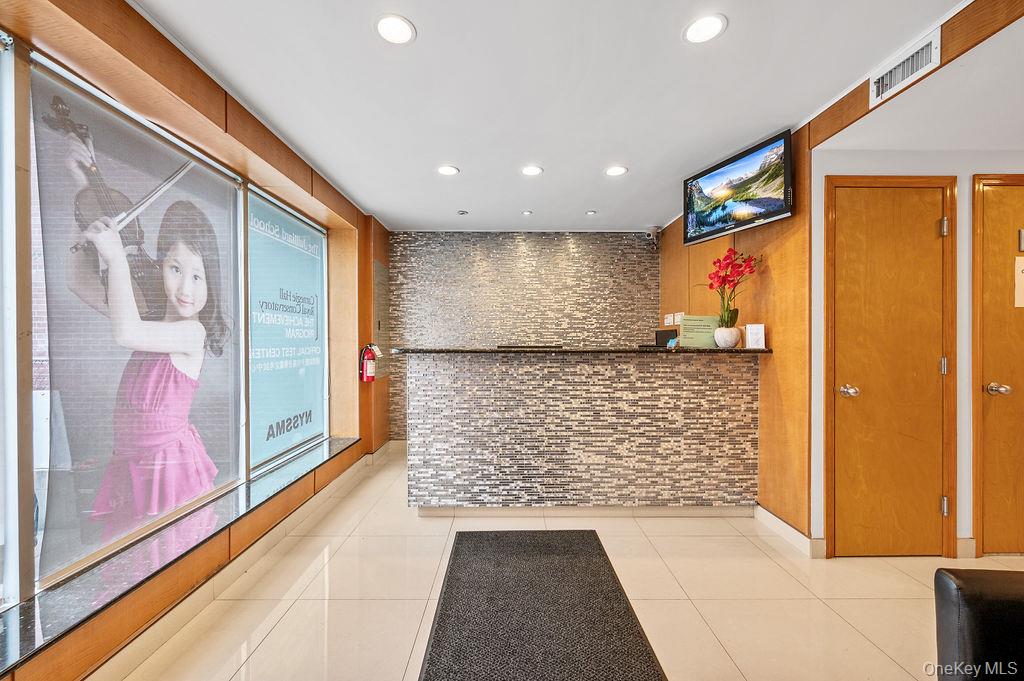 43-07 162nd Street Flushing Flushing, NY 11358