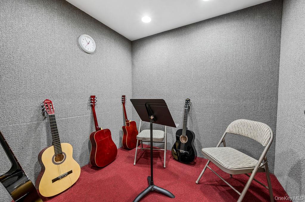 43-07 162nd Street Flushing Flushing, NY 11358