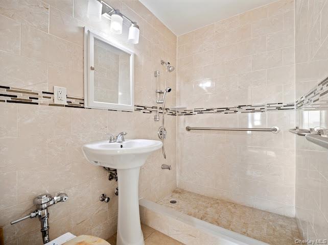 3131 Grand Concourse 8-H Bronx, NY 10468