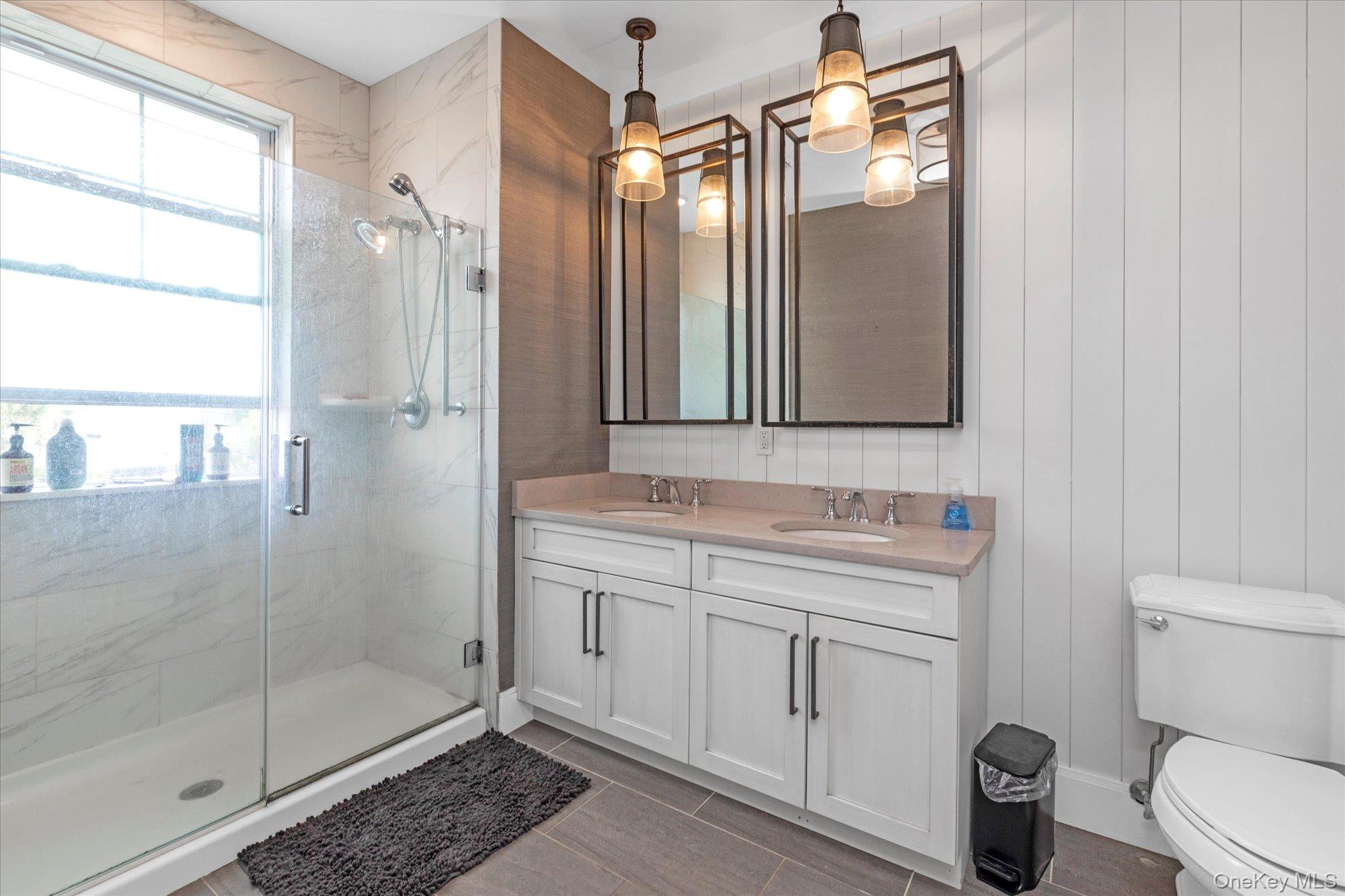 214 Marina Pointe Drive 214 East Rockaway, NY 11518