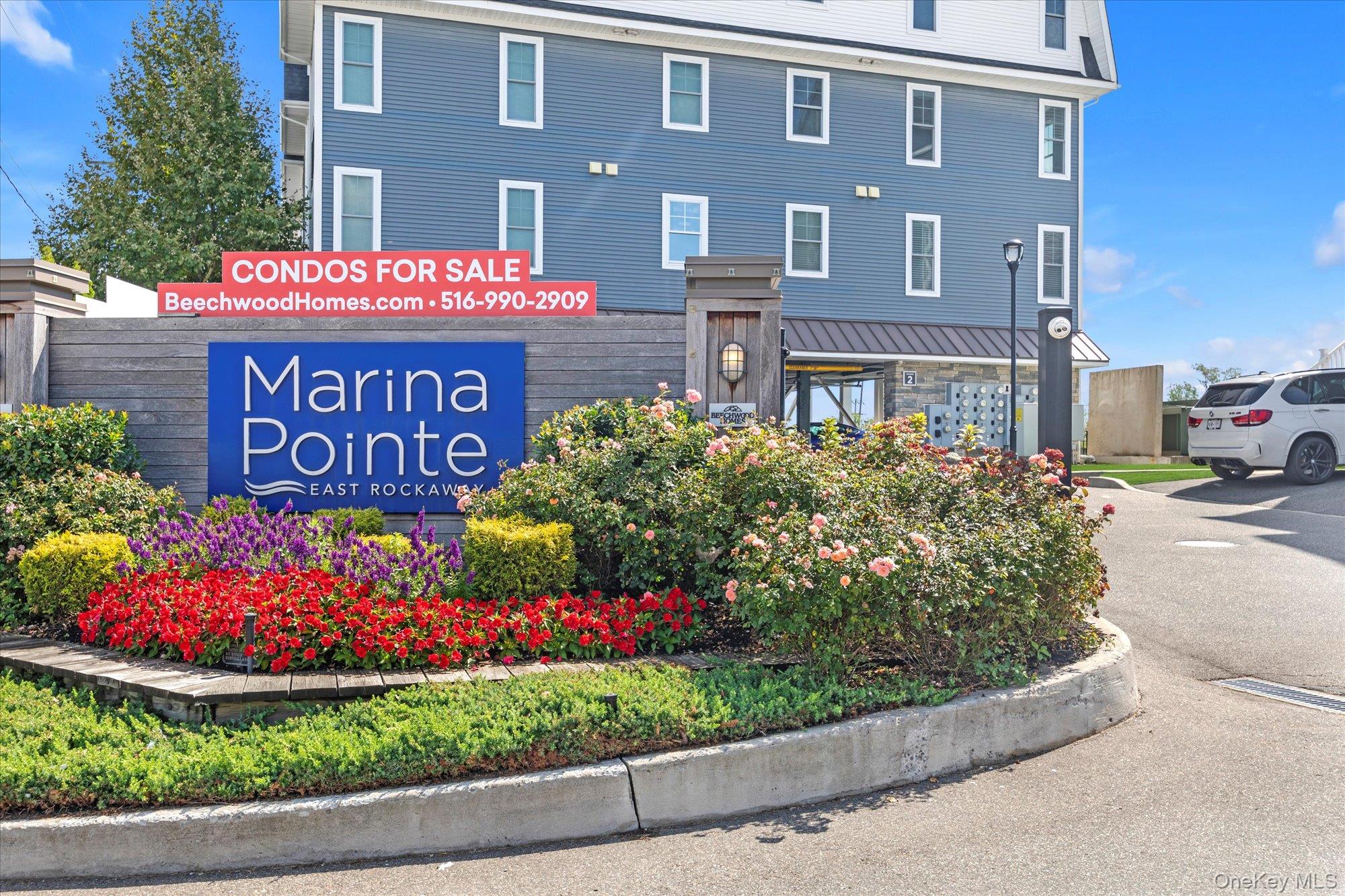 214 Marina Pointe Drive 214 East Rockaway, NY 11518