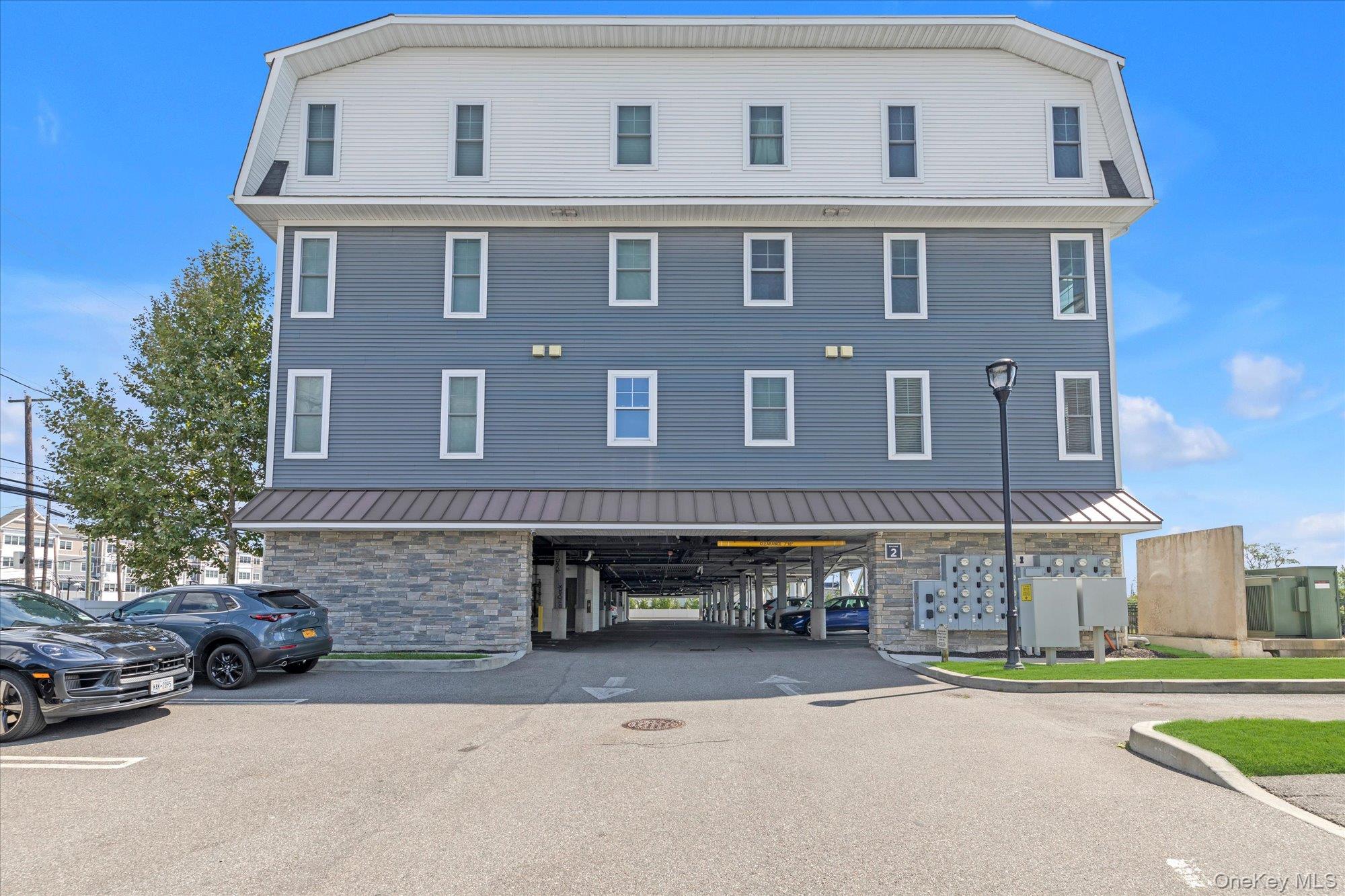 214 Marina Pointe Drive 214 East Rockaway, NY 11518