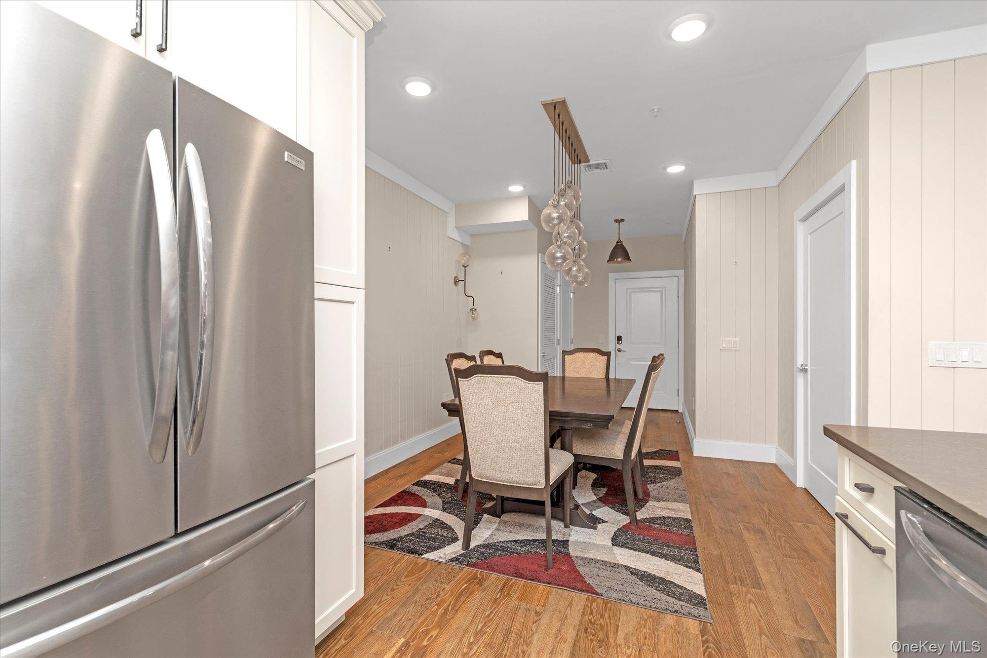 214 Marina Pointe Drive 214 East Rockaway, NY 11518