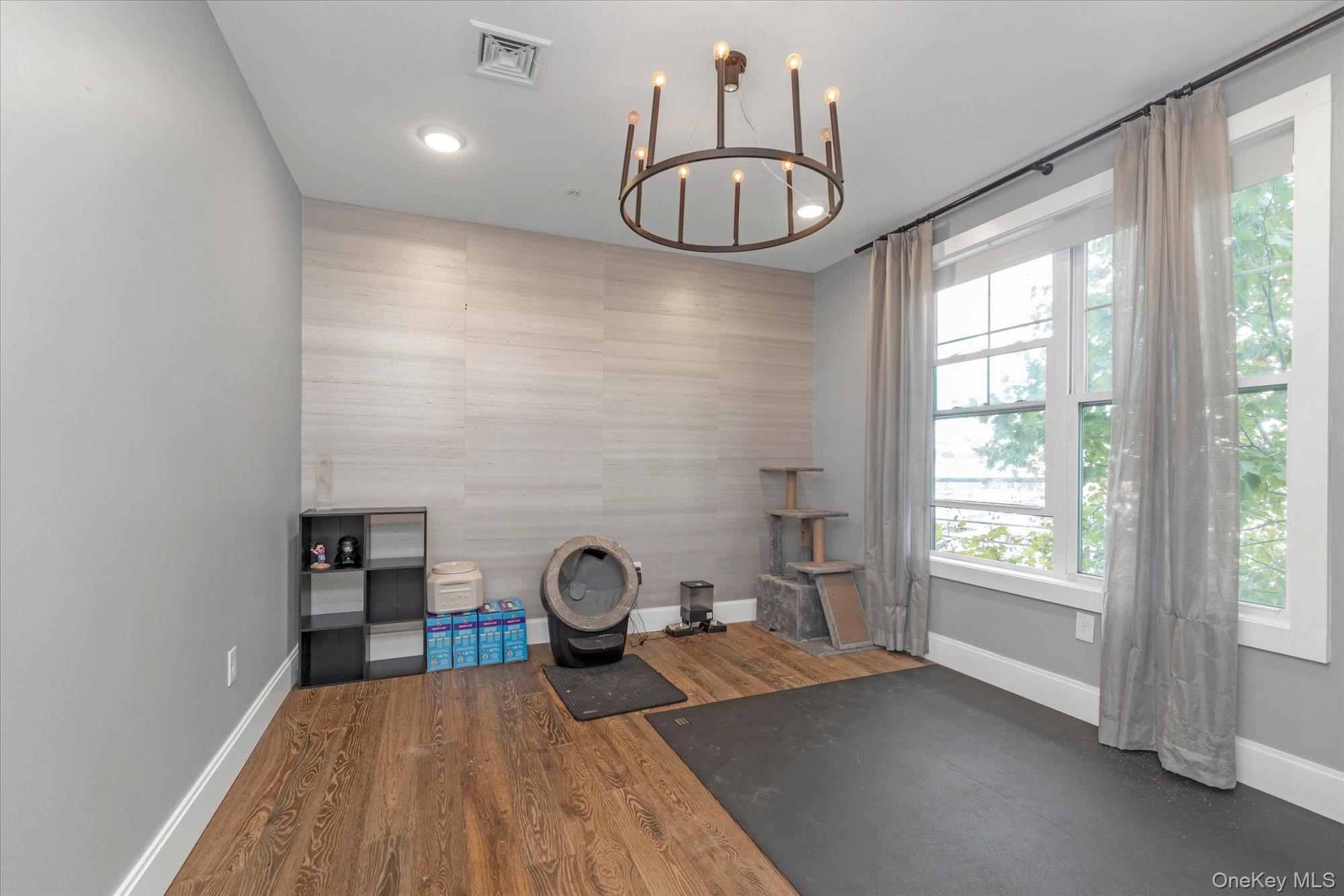 214 Marina Pointe Drive 214 East Rockaway, NY 11518