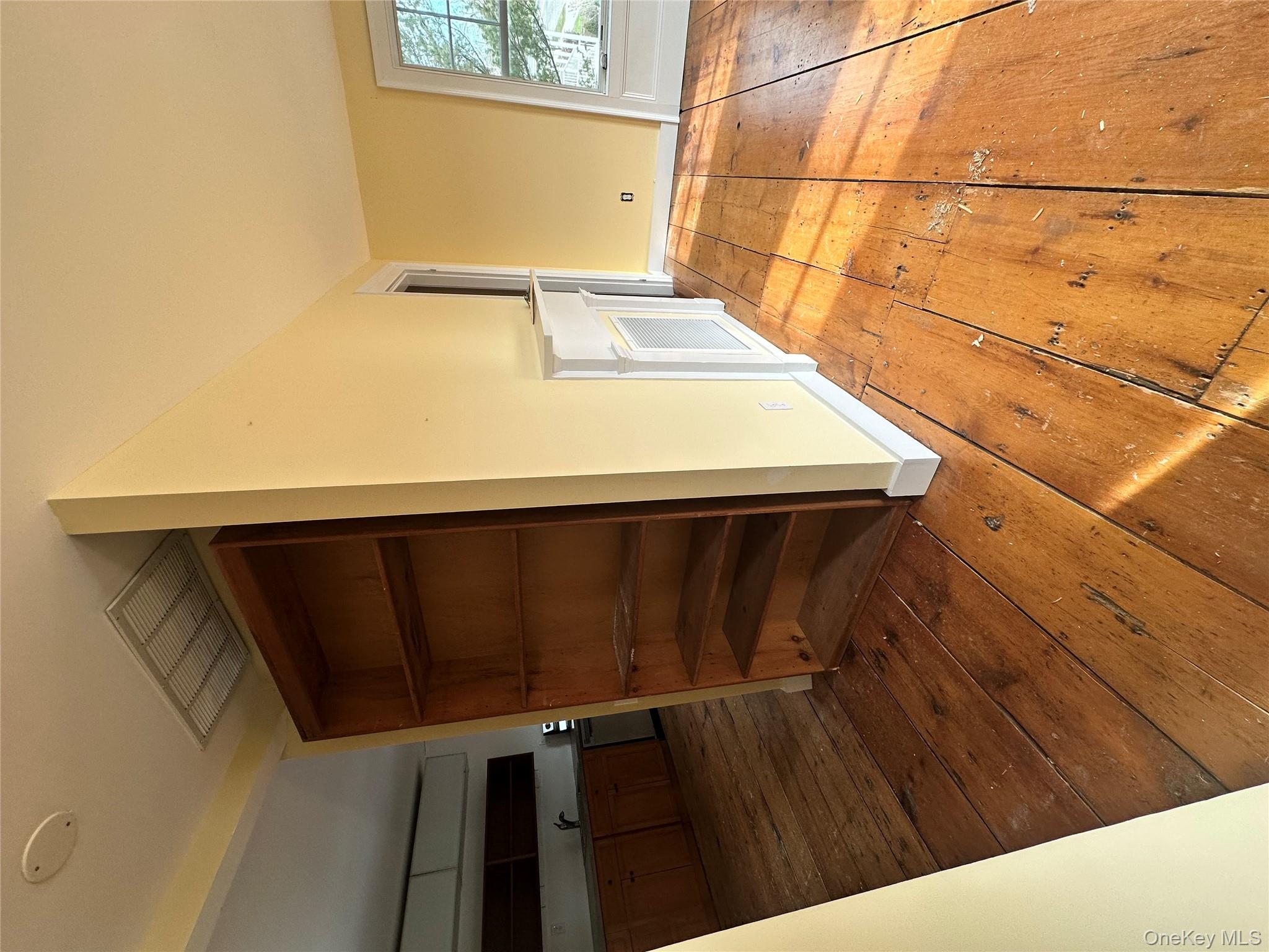 744 Main Street 2 Greenport Greenport, NY 11944