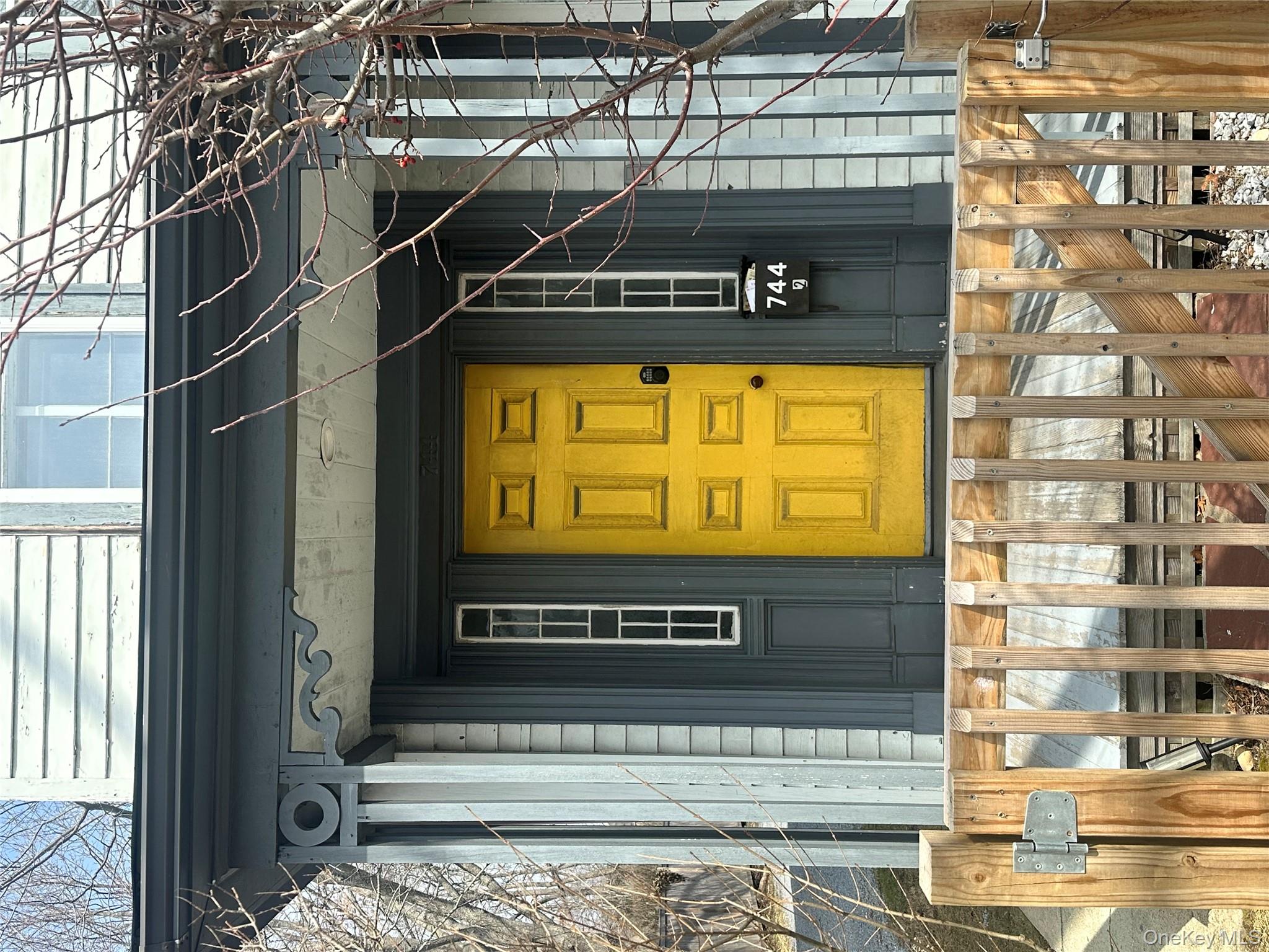 744 Main Street 2 Greenport Greenport, NY 11944