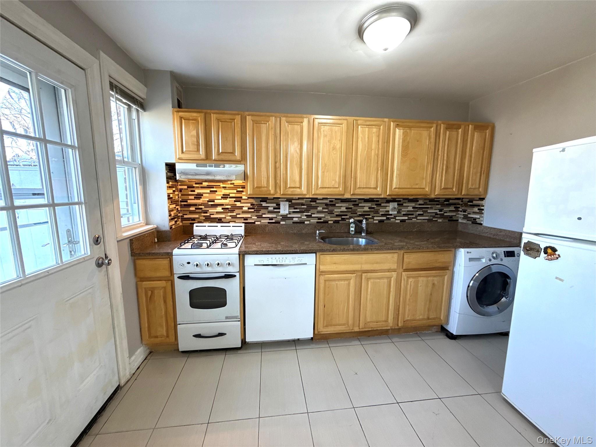 4030 44th Street Sunnyside Sunnyside, NY 11104