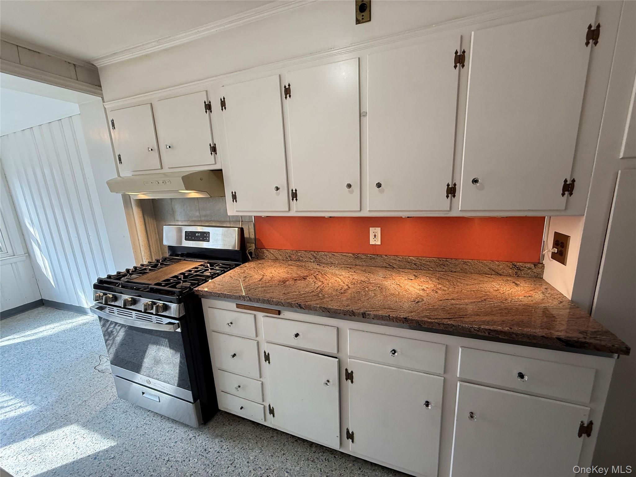 4030 44th Street Sunnyside Sunnyside, NY 11104