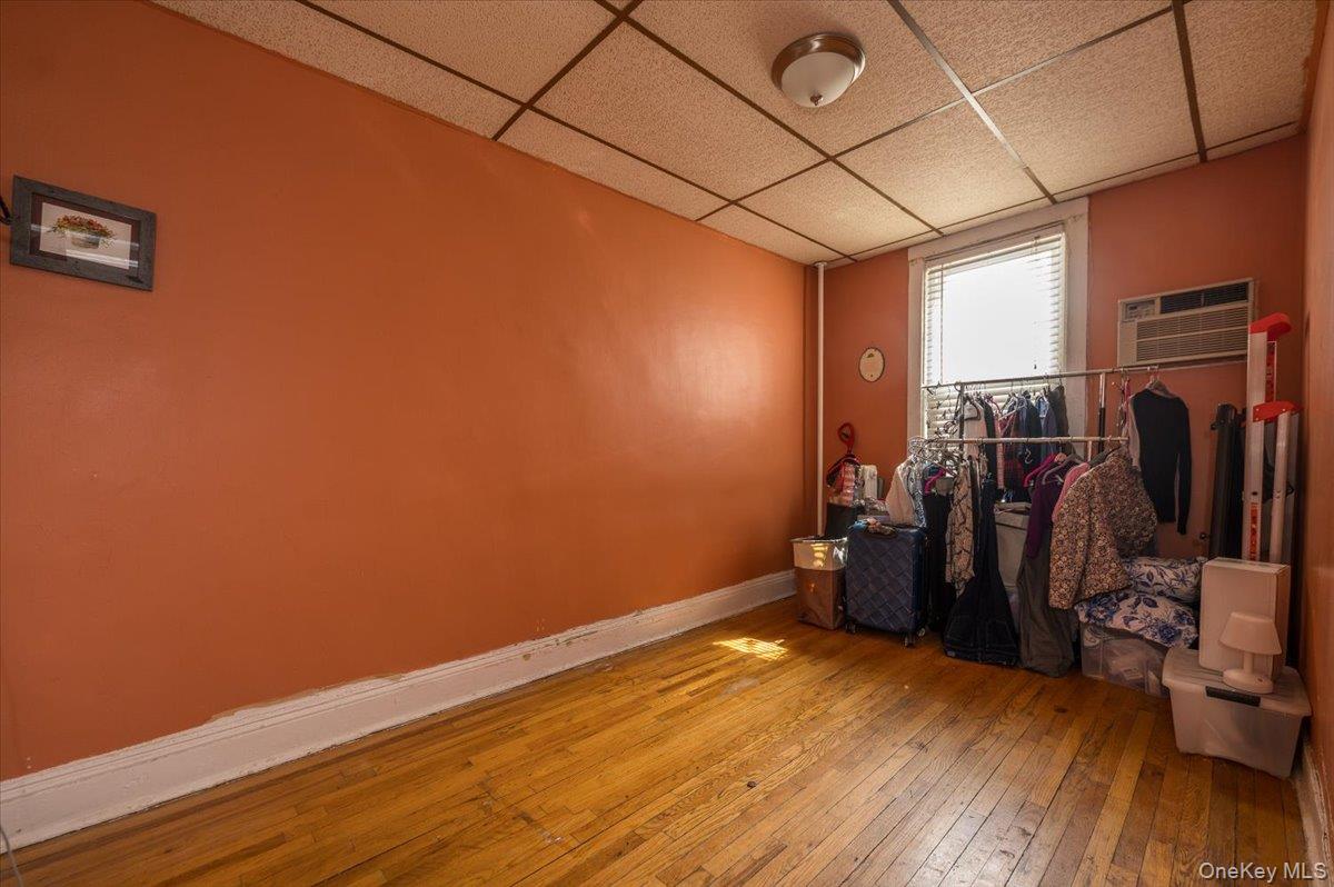 2882 Miles Avenue Bronx, NY 10465