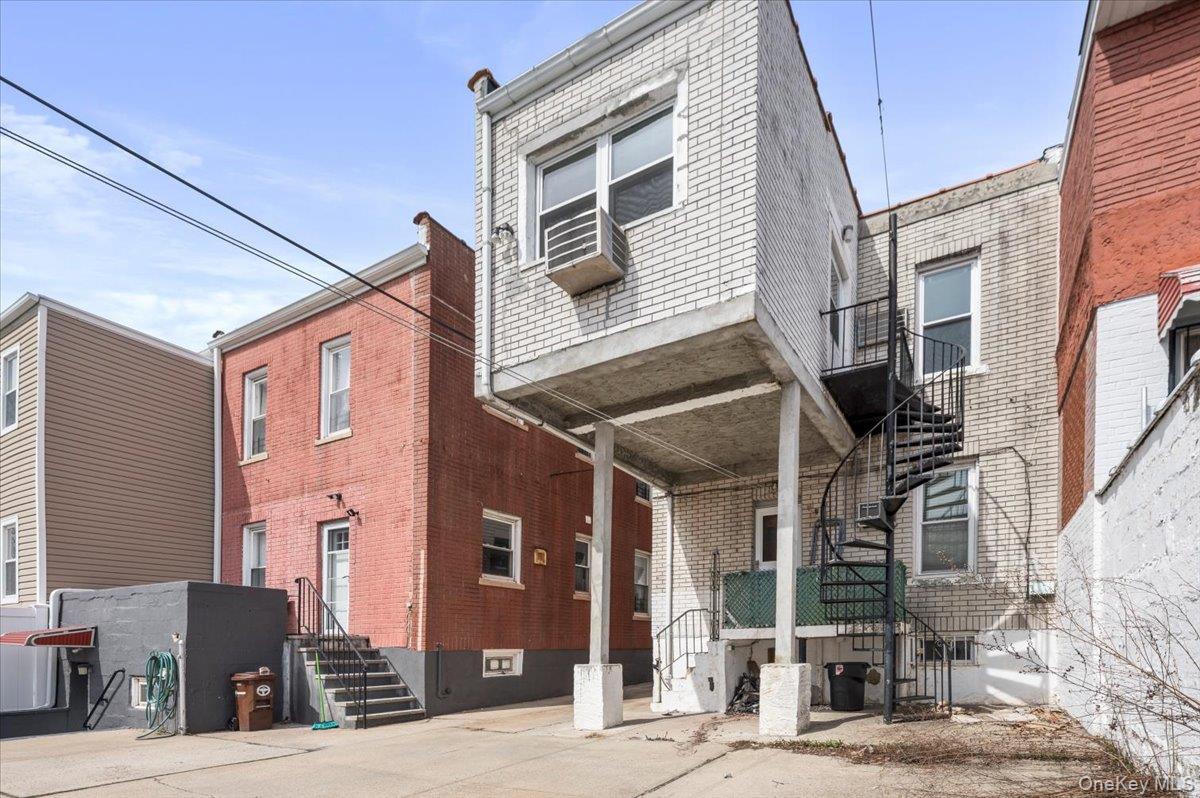 2882 Miles Avenue Bronx, NY 10465