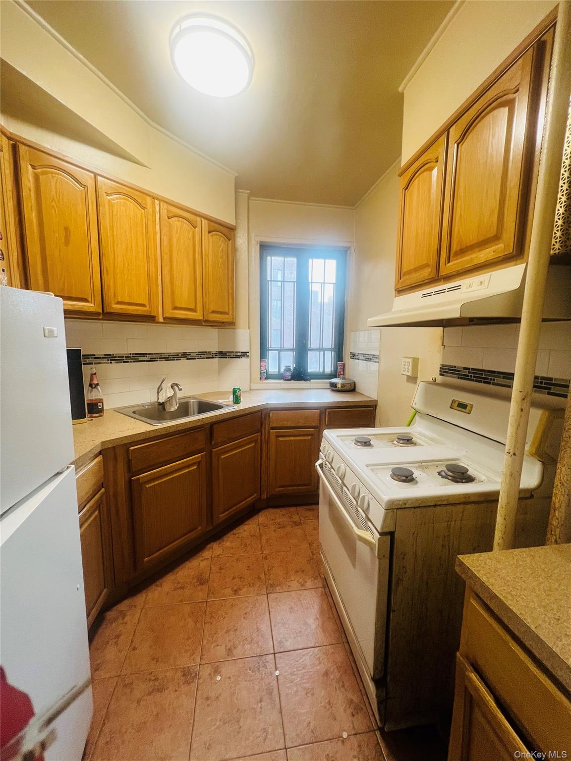 1651 Metropolitan Avenue 5-E Bronx, NY 10462