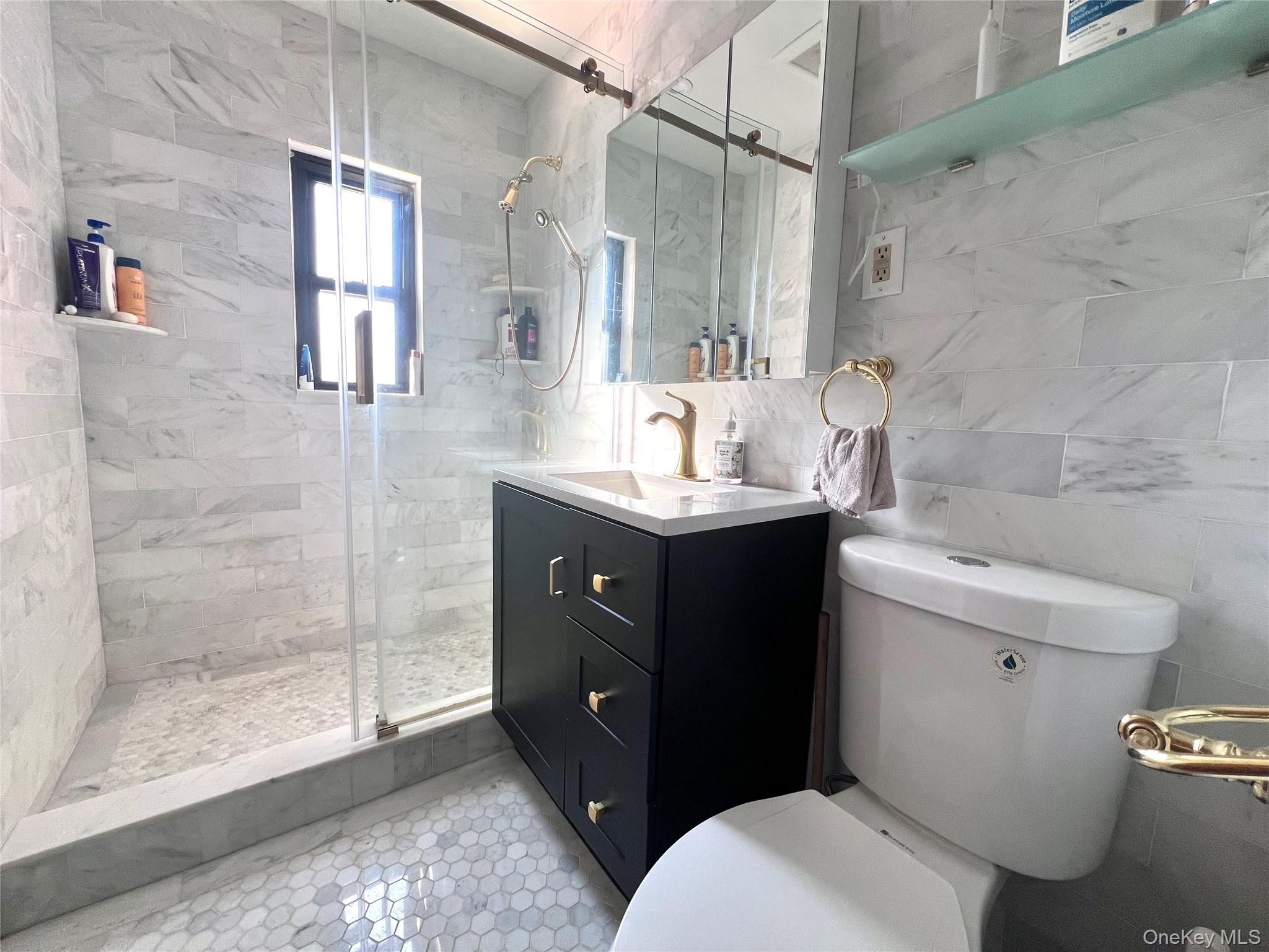 2561 Eastchester Road Bronx, NY 10469