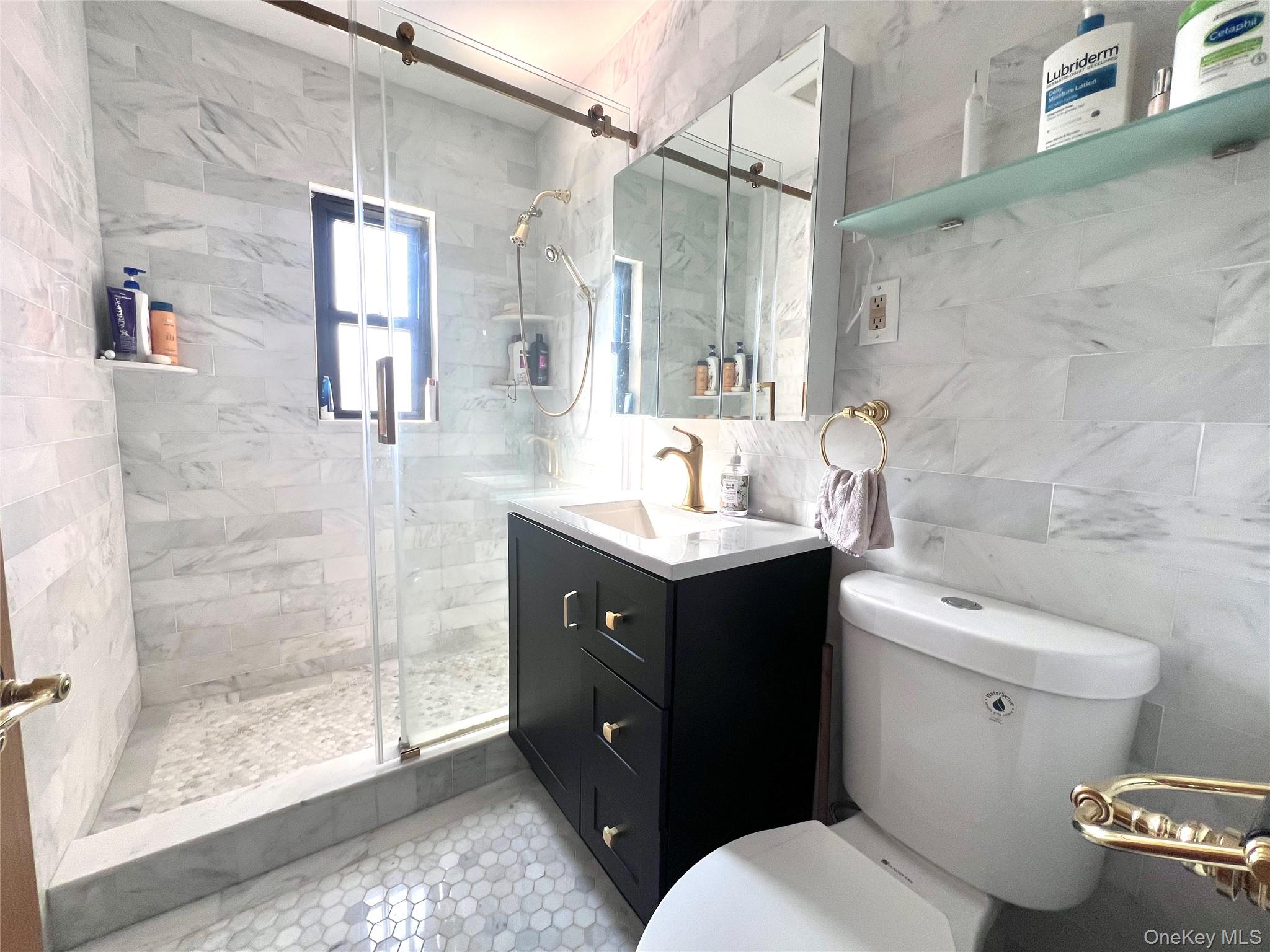 2561 Eastchester Road Bronx, NY 10469