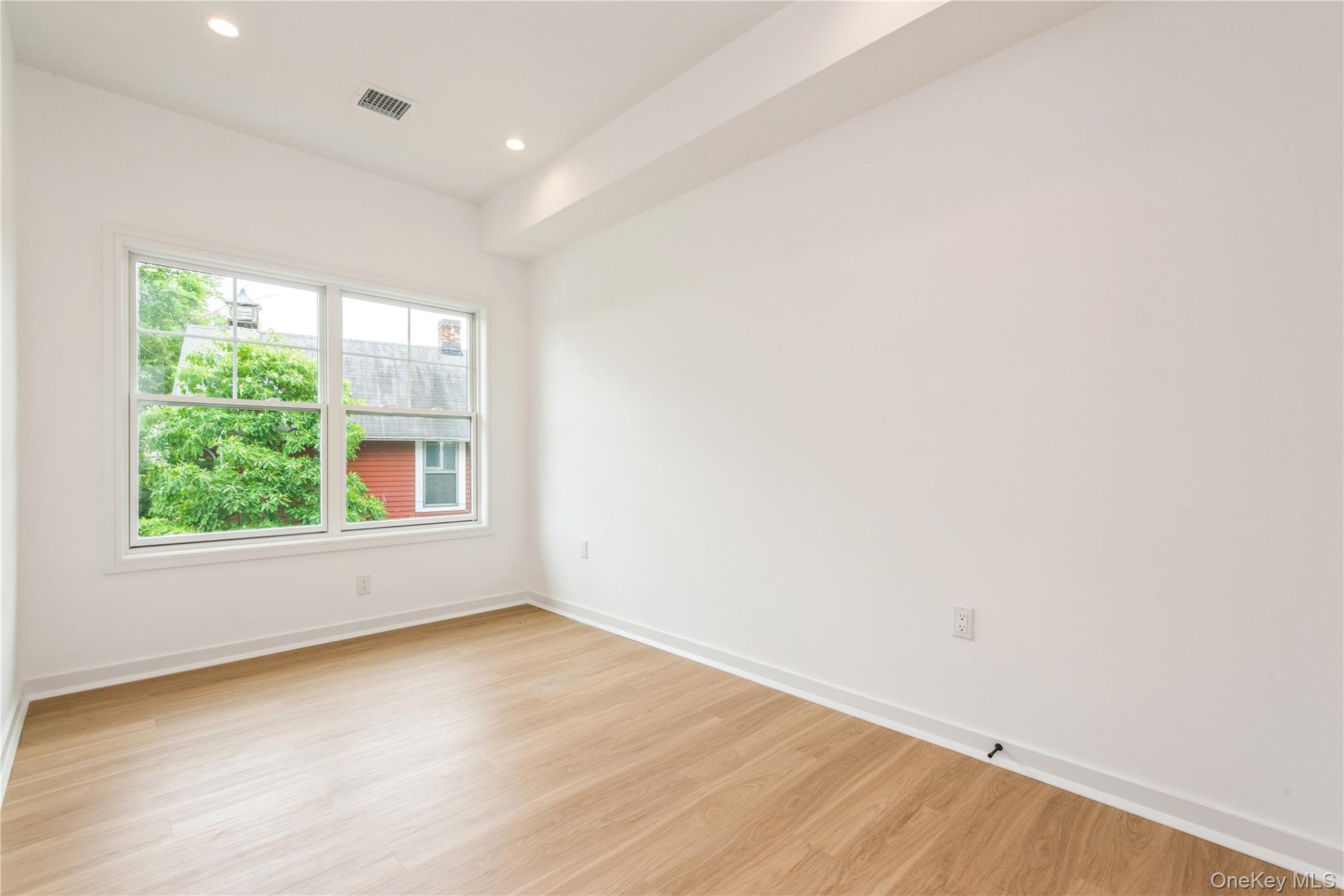 418 Atlantic Avenue 206 Oceanside Oceanside, NY 11572