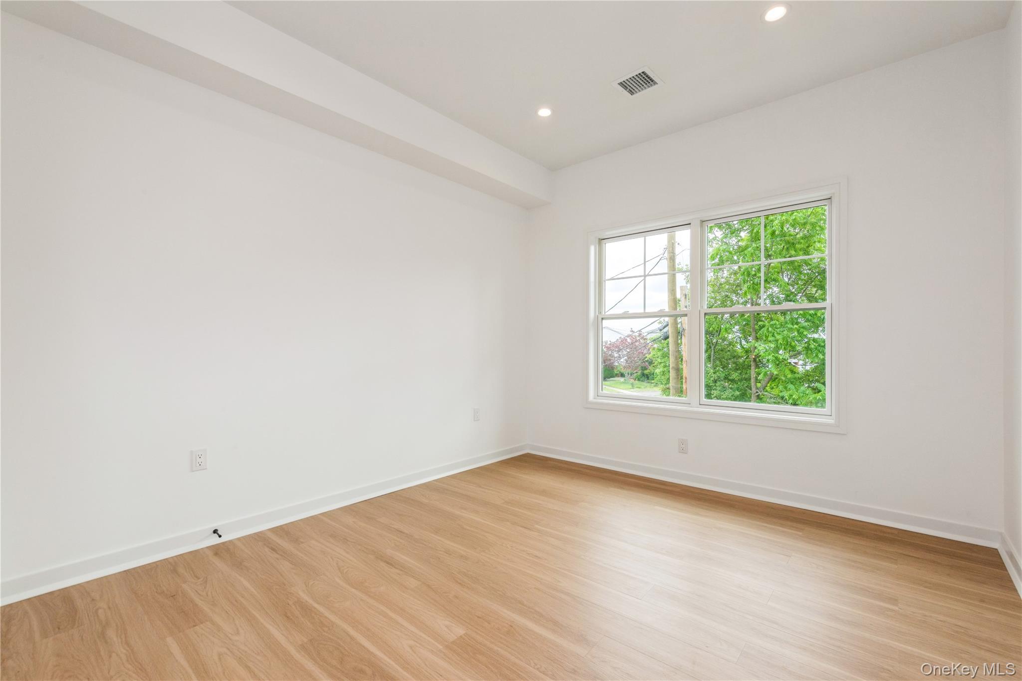 418 Atlantic Avenue 206 Oceanside Oceanside, NY 11572