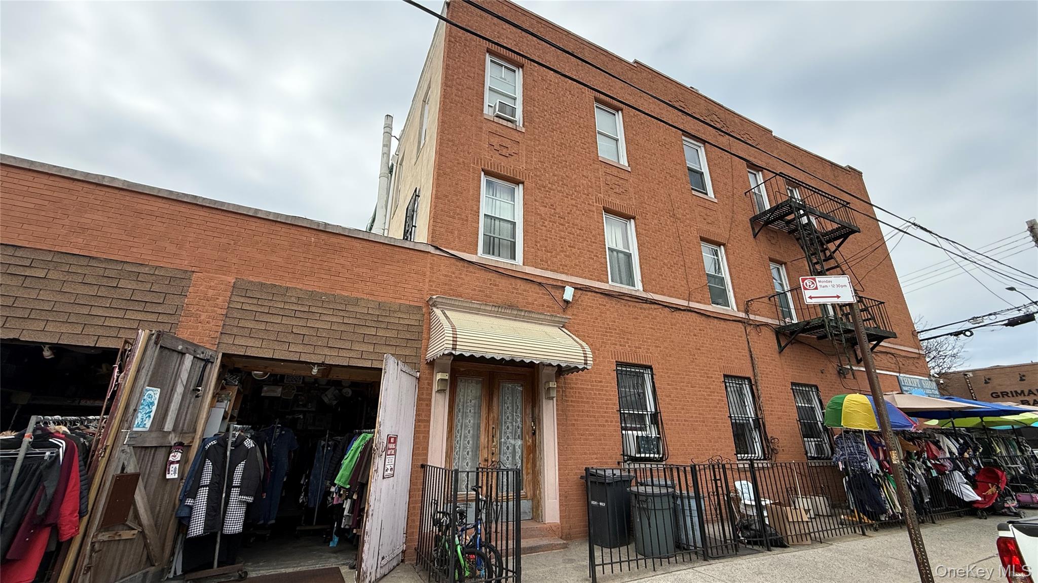 568 Grandview Avenue, Ridgewood, NY 11385