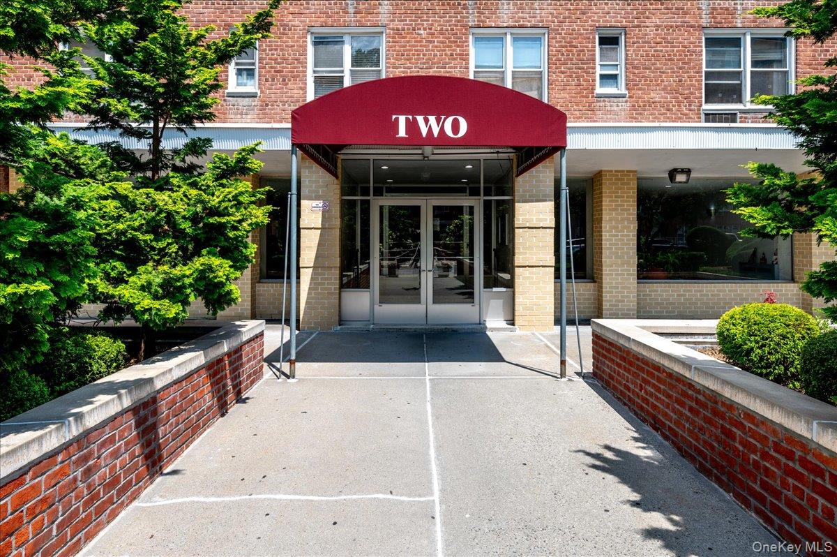 2 Sadore Lane, Apt 6-M, Yonkers, NY 10710