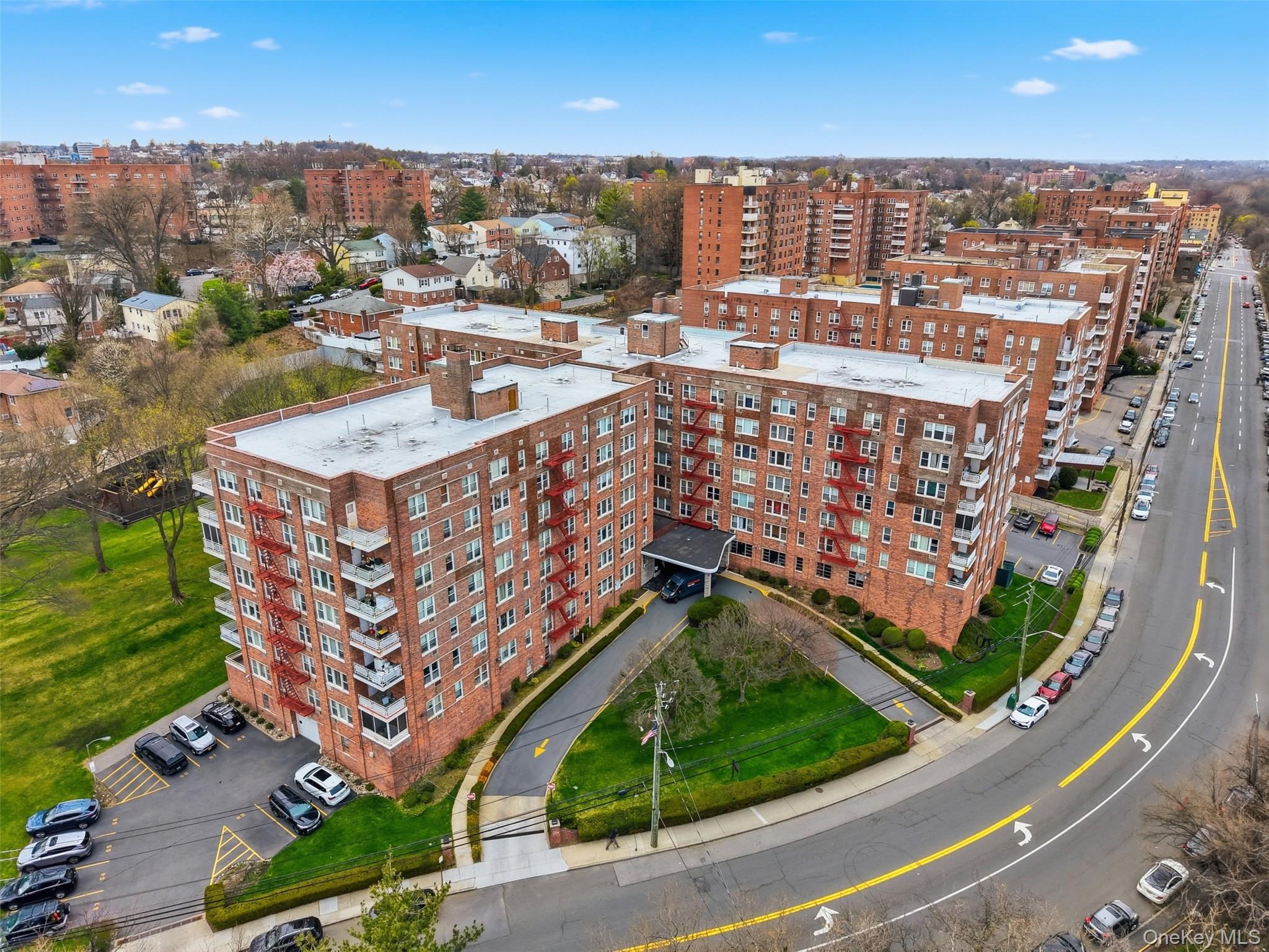333 Bronx River Road, Apt 616, Yonkers, NY 10704