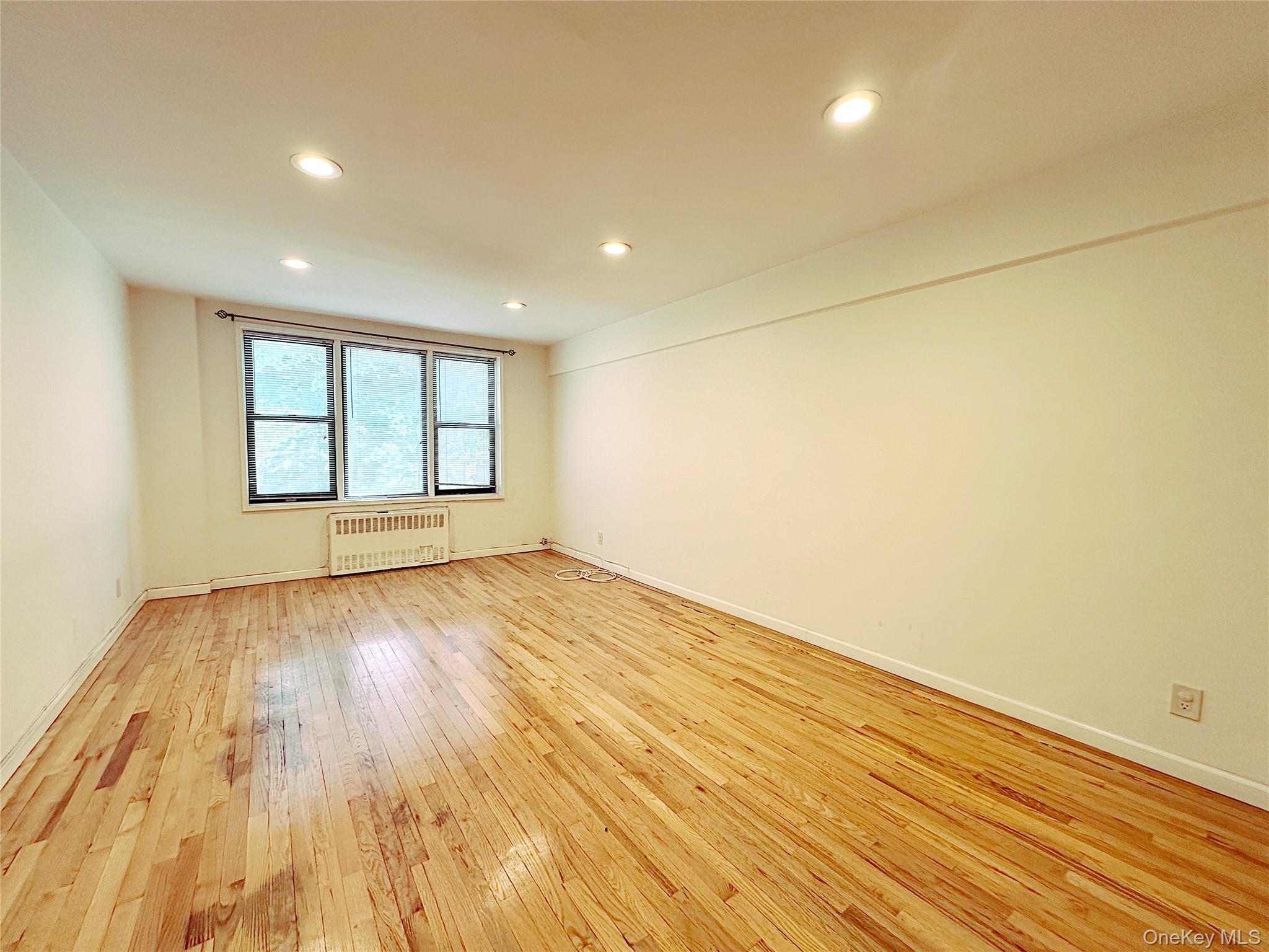 270 N Broadway, Apt 2-HI, Yonkers, NY 10701