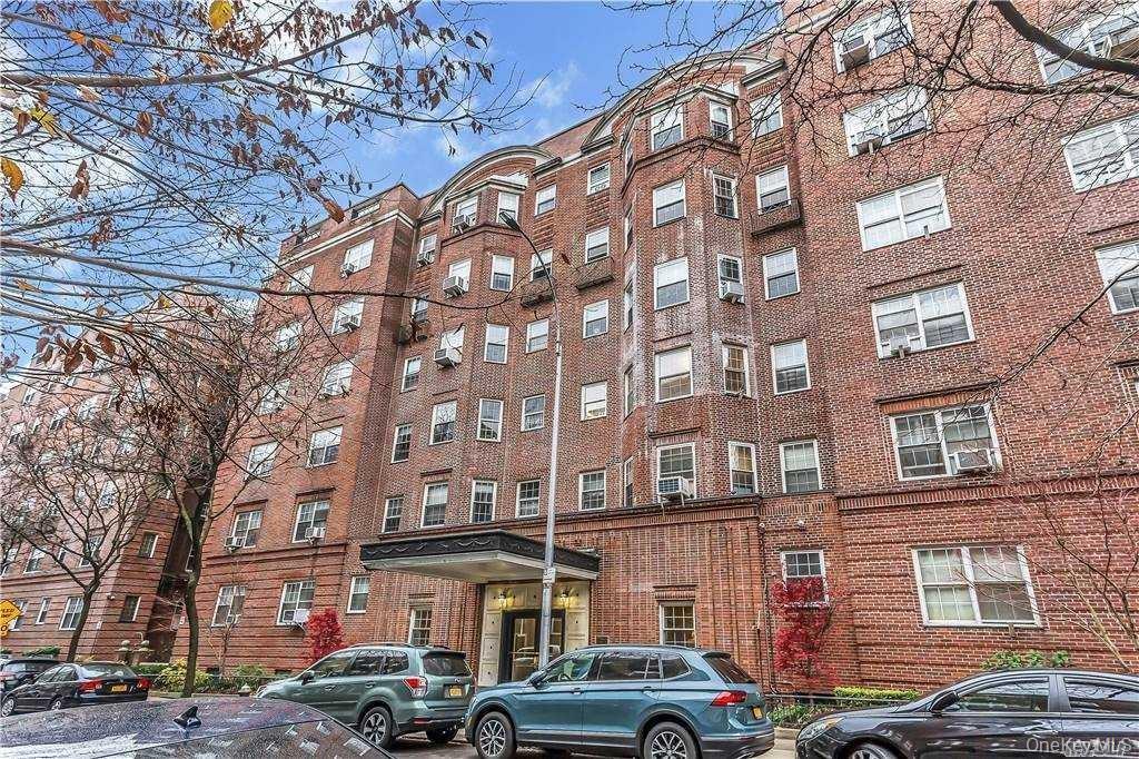 35-24 78th Street, Apt B-14, Jackson Heights, NY 11372
