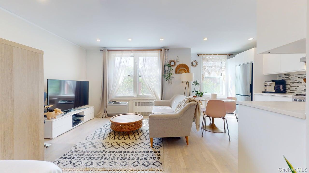 68-15 Selfridge Street, Apt 3-D, Forest Hills, NY 11375
