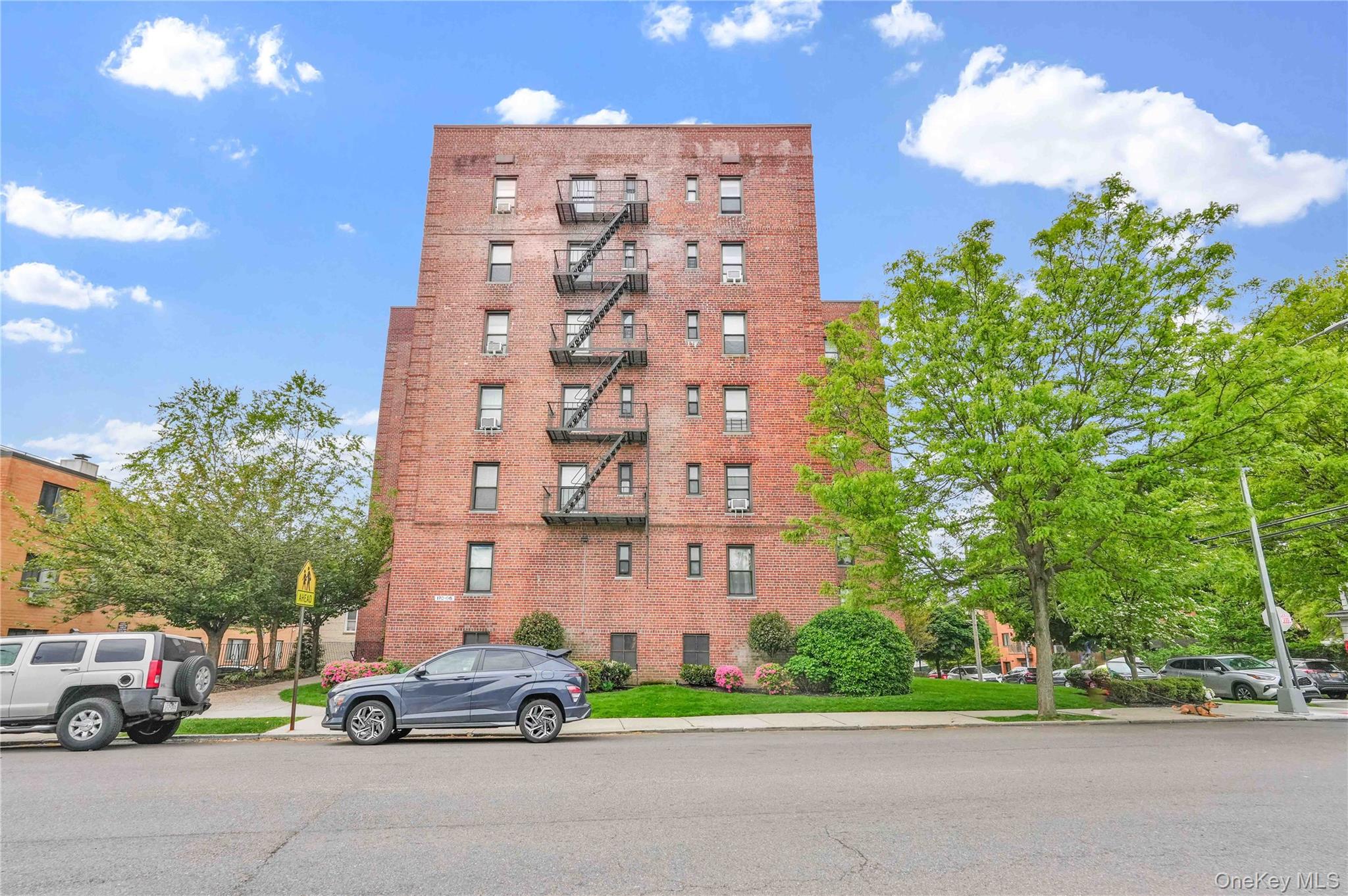 170-06 Crocheron Avenue, Apt 2-E, Flushing, NY 11358