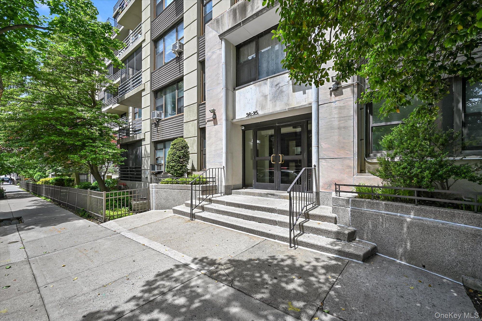 98-25 64th Road, Apt 5-E, Rego Park, NY 11374