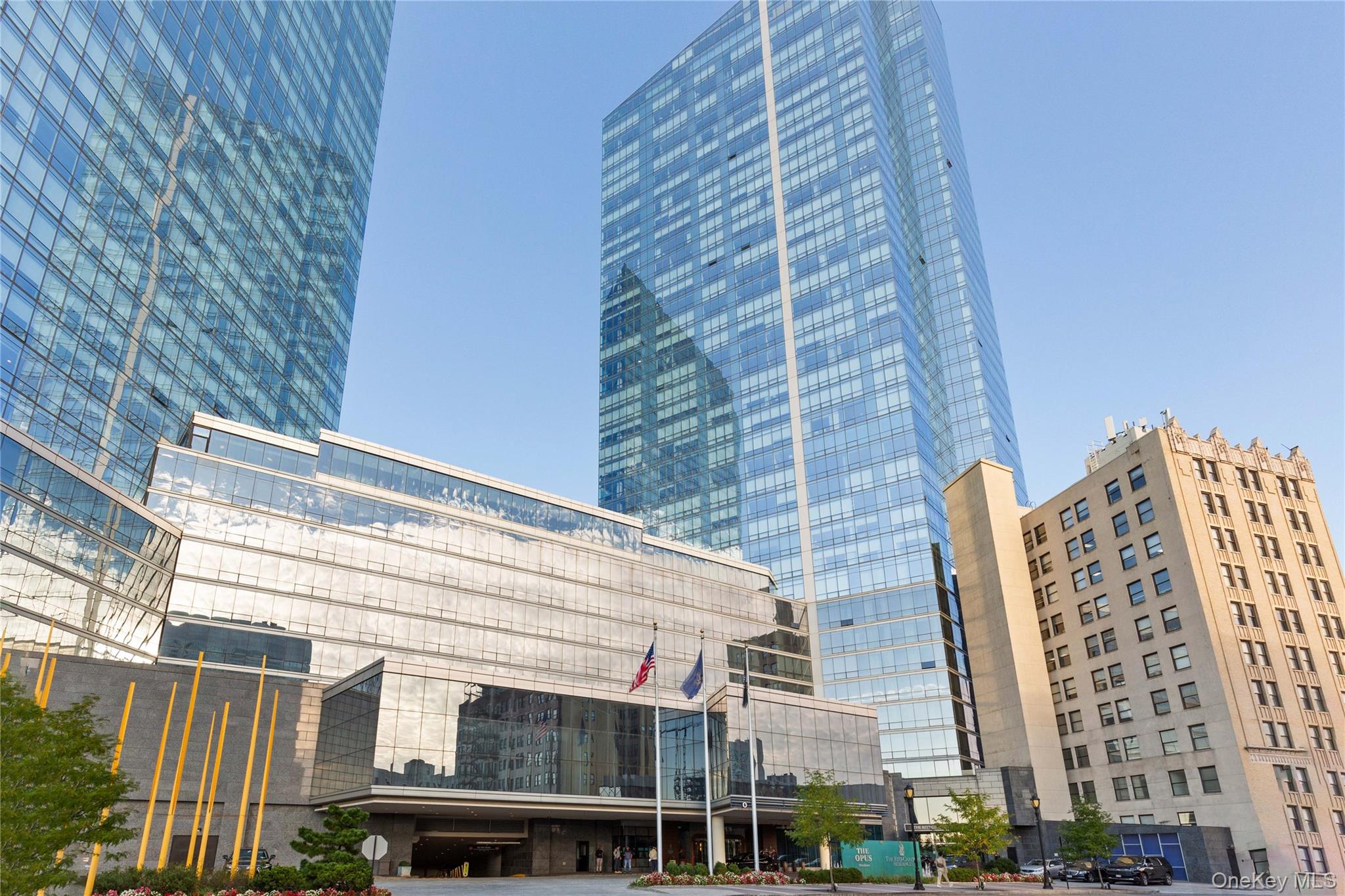 1 Renaissance Square, Apt 33G (V7G), White Plains, NY 10601