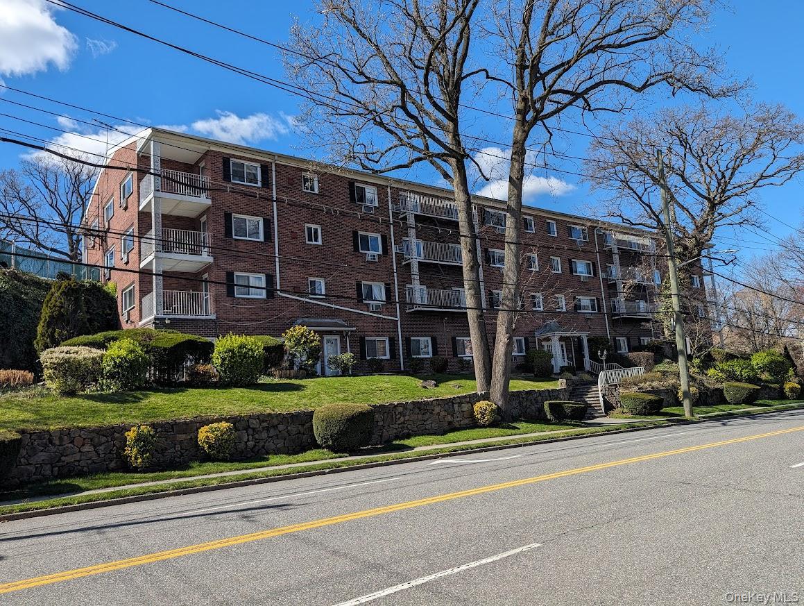 2333 Palmer Avenue, Apt 2-F, New Rochelle, NY 10801