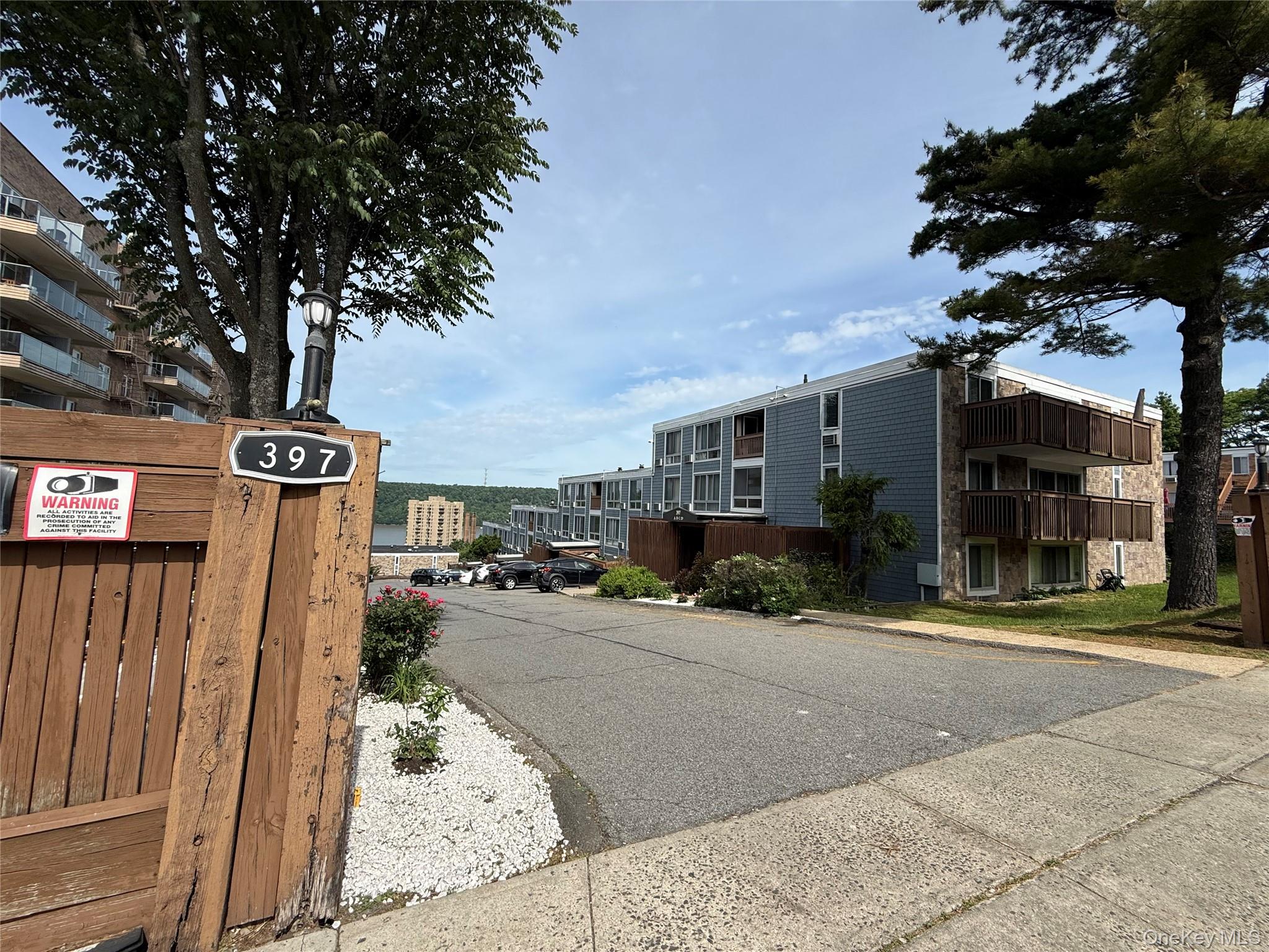 397 N Broadway, Apt 2-K, Yonkers, NY 10701