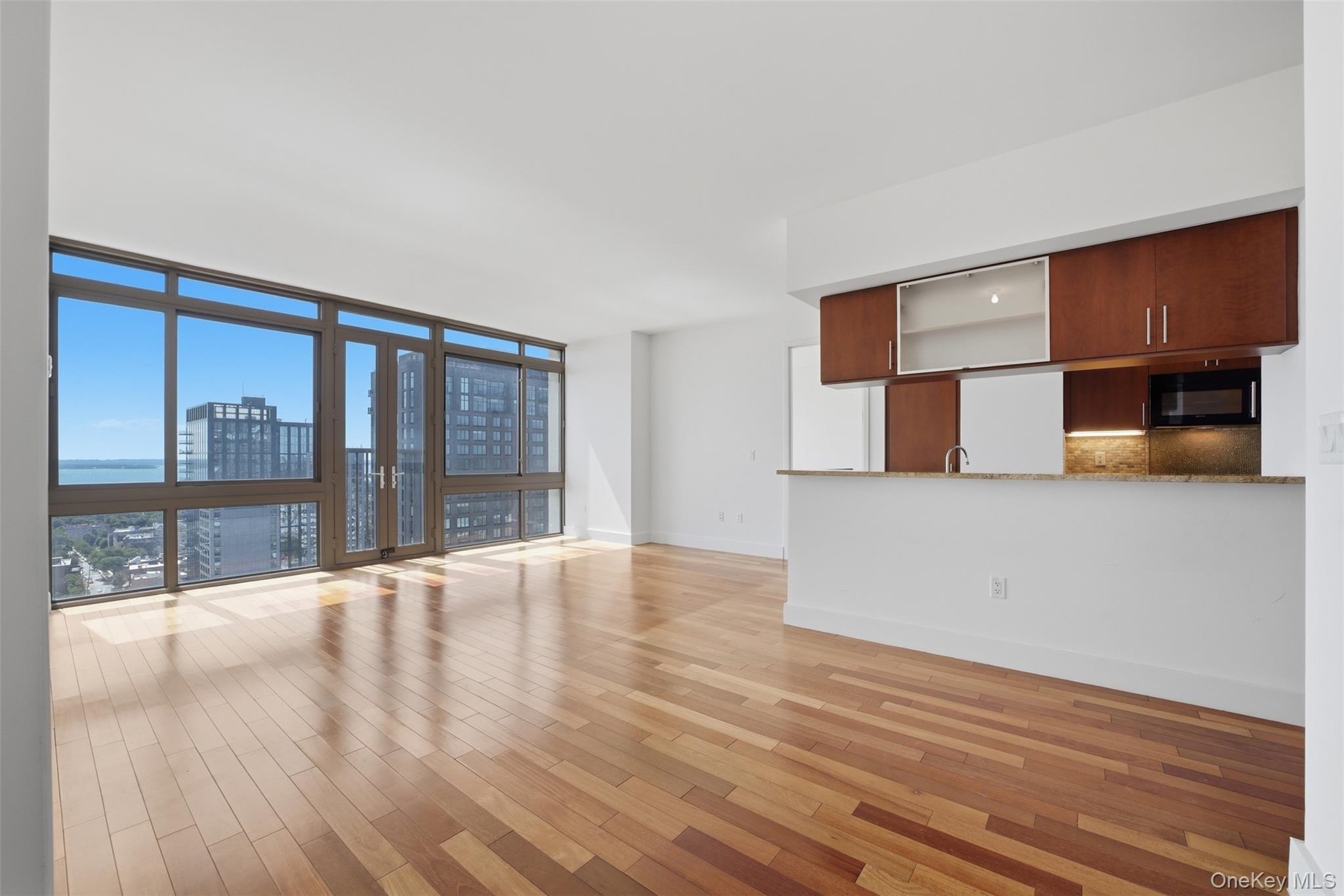 175 Huguenot Street, Apt 2602, New Rochelle, NY 10801