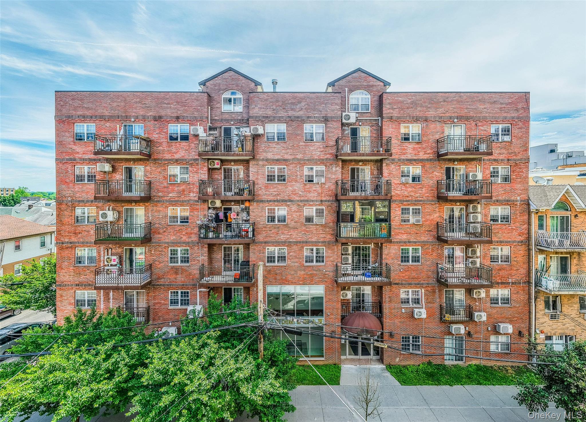 14118 Cherry Avenue, Apt 2-C, Flushing, NY 11355