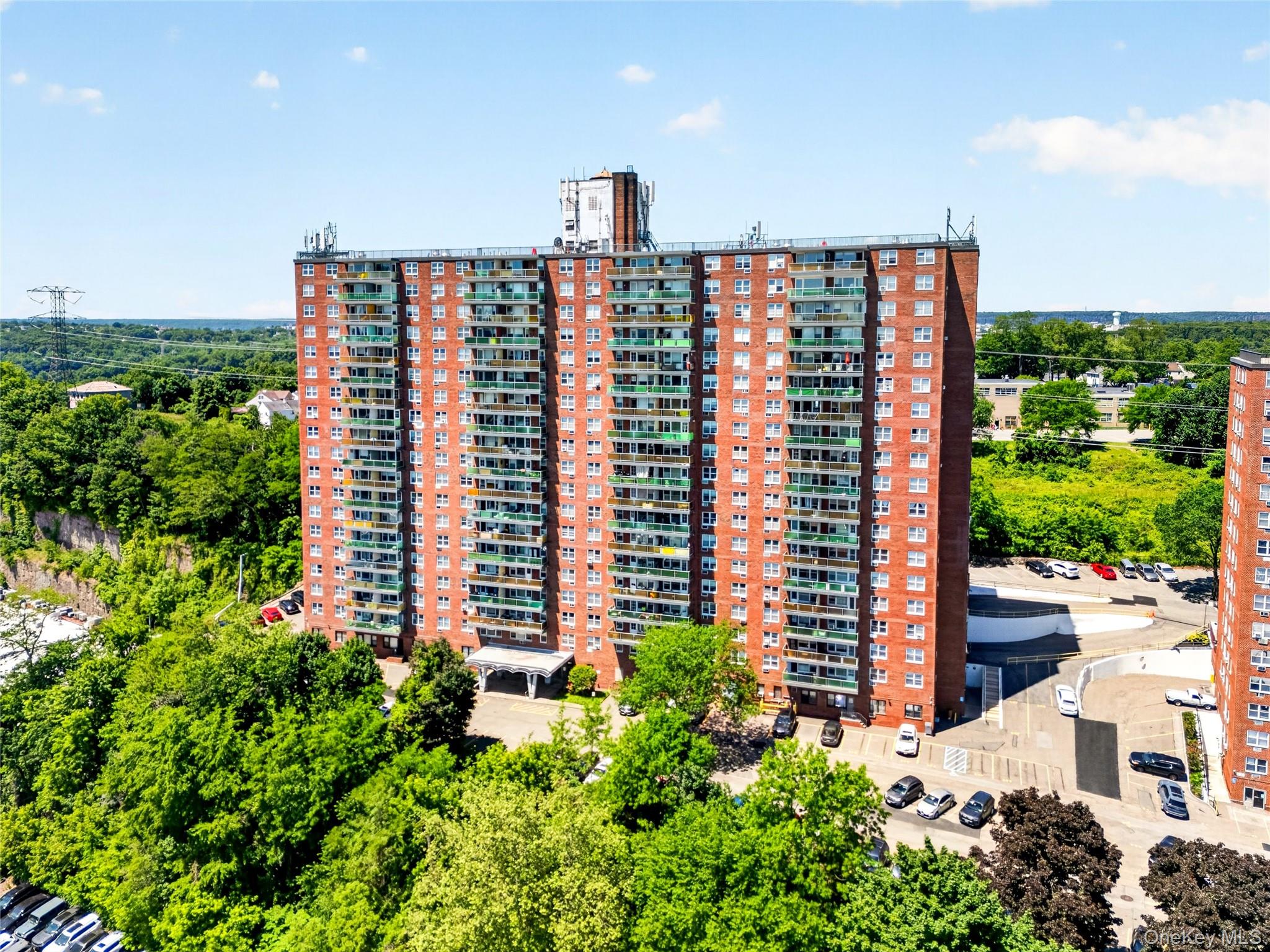 1841 Central Park Avenue, Apt 18-A, Yonkers, NY 10710