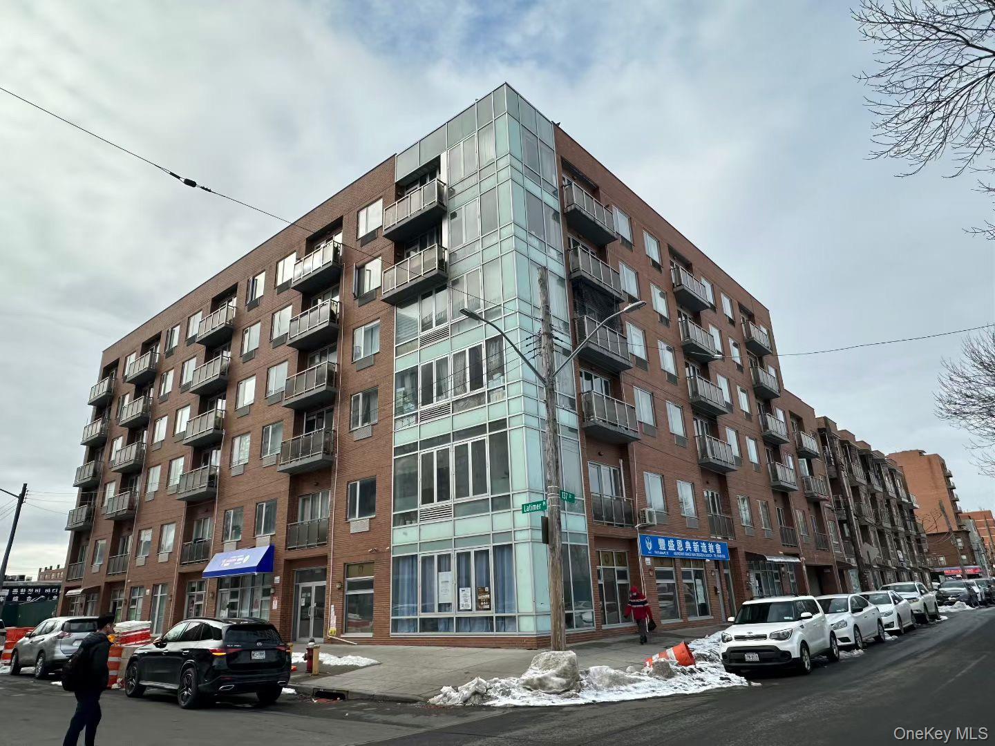 13621 Latimer Place, Apt 6-G, Flushing, NY 11354