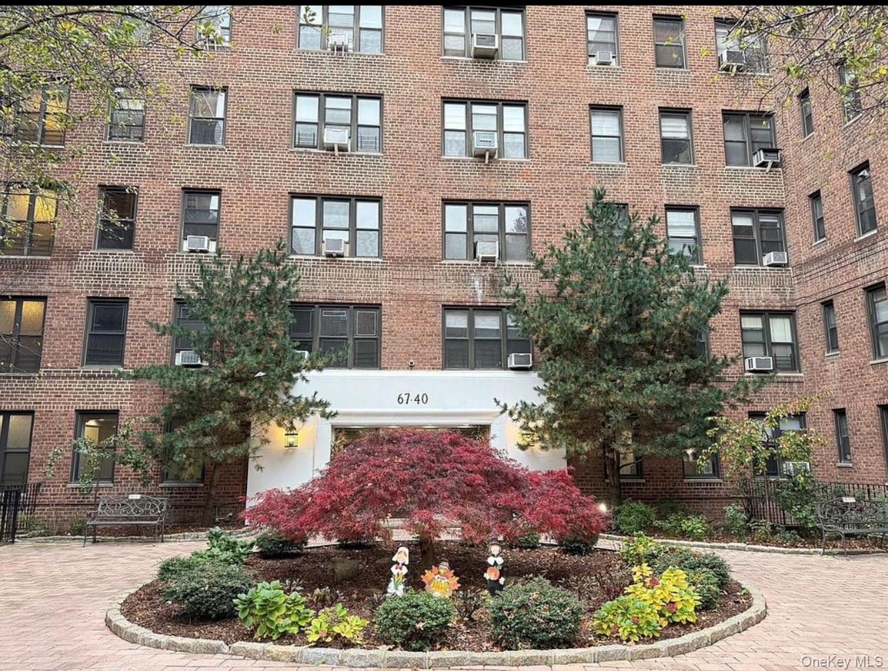 67-40 Yellowstone Boulevard, Apt 6-L, Forest Hills, NY 11375