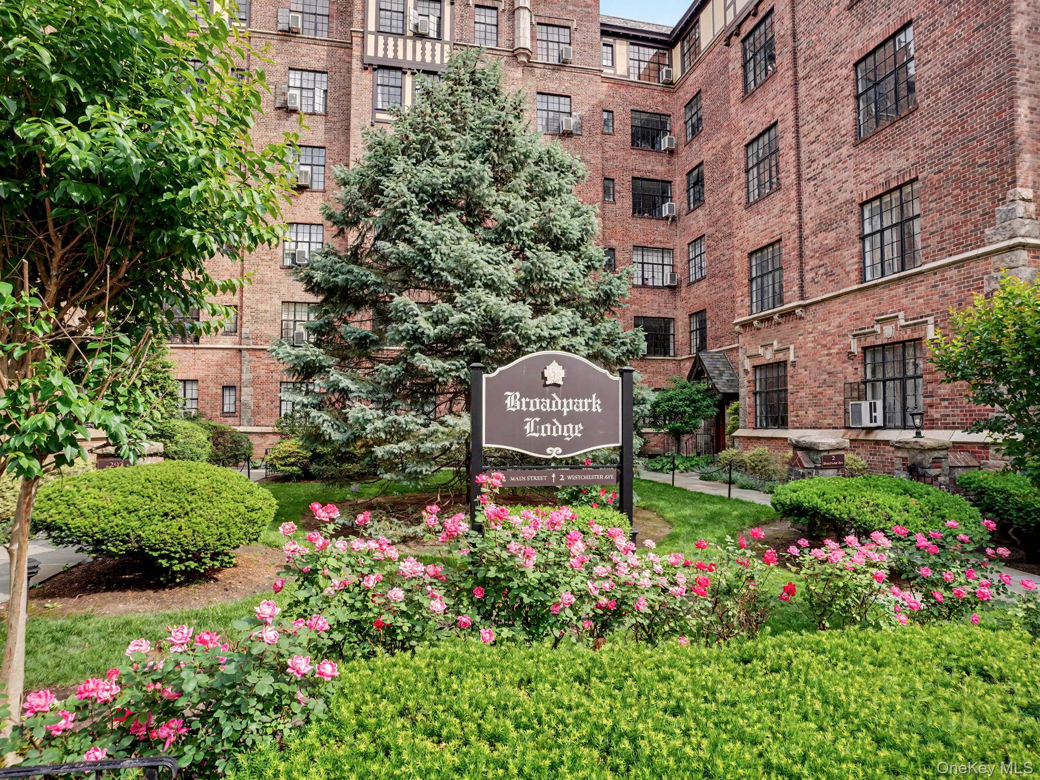 2 Westchester Avenue, Apt 4-J, White Plains, NY 10601