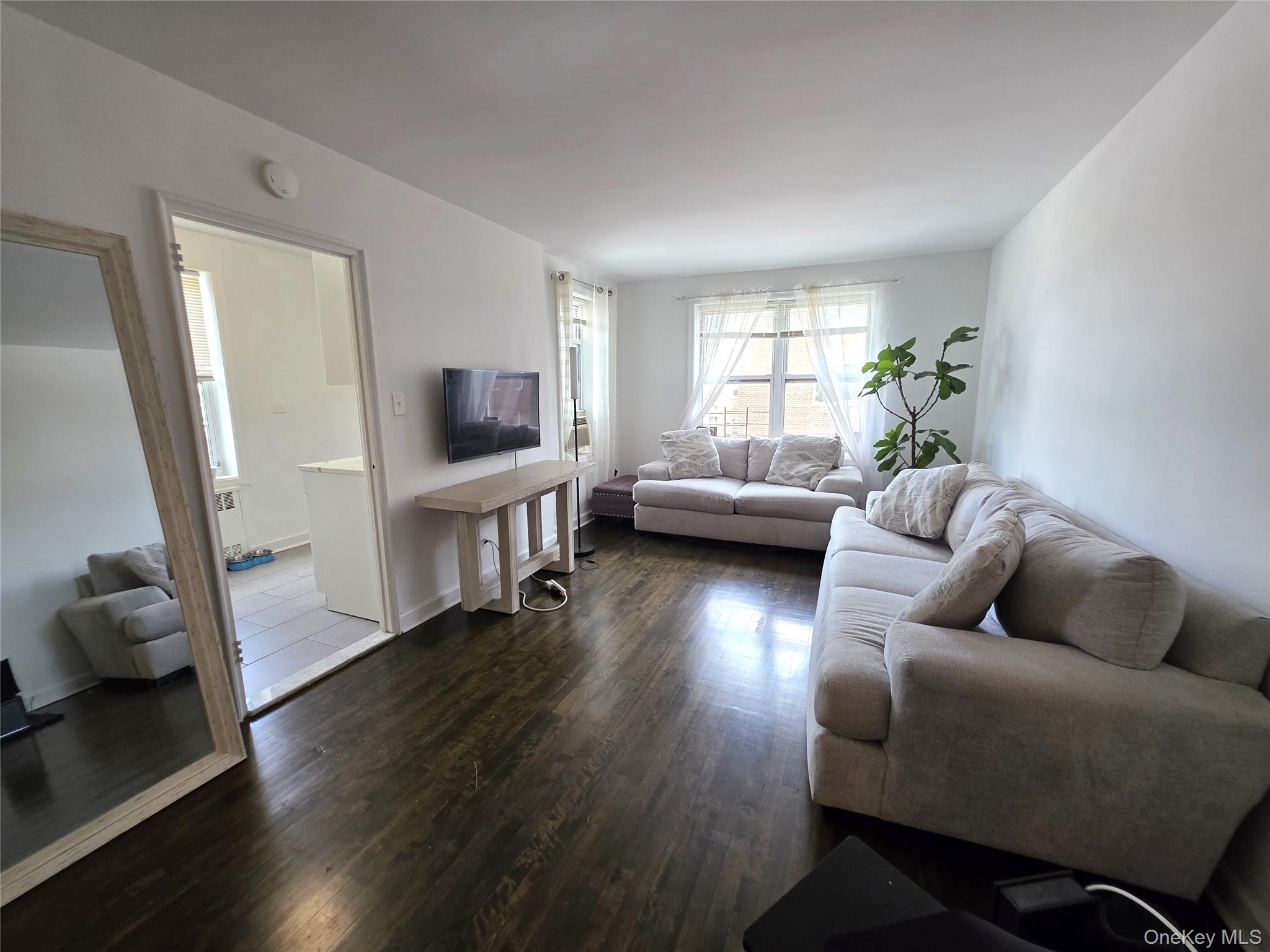33-15 81st Street, Apt 5-D, Jackson Heights, NY 11372