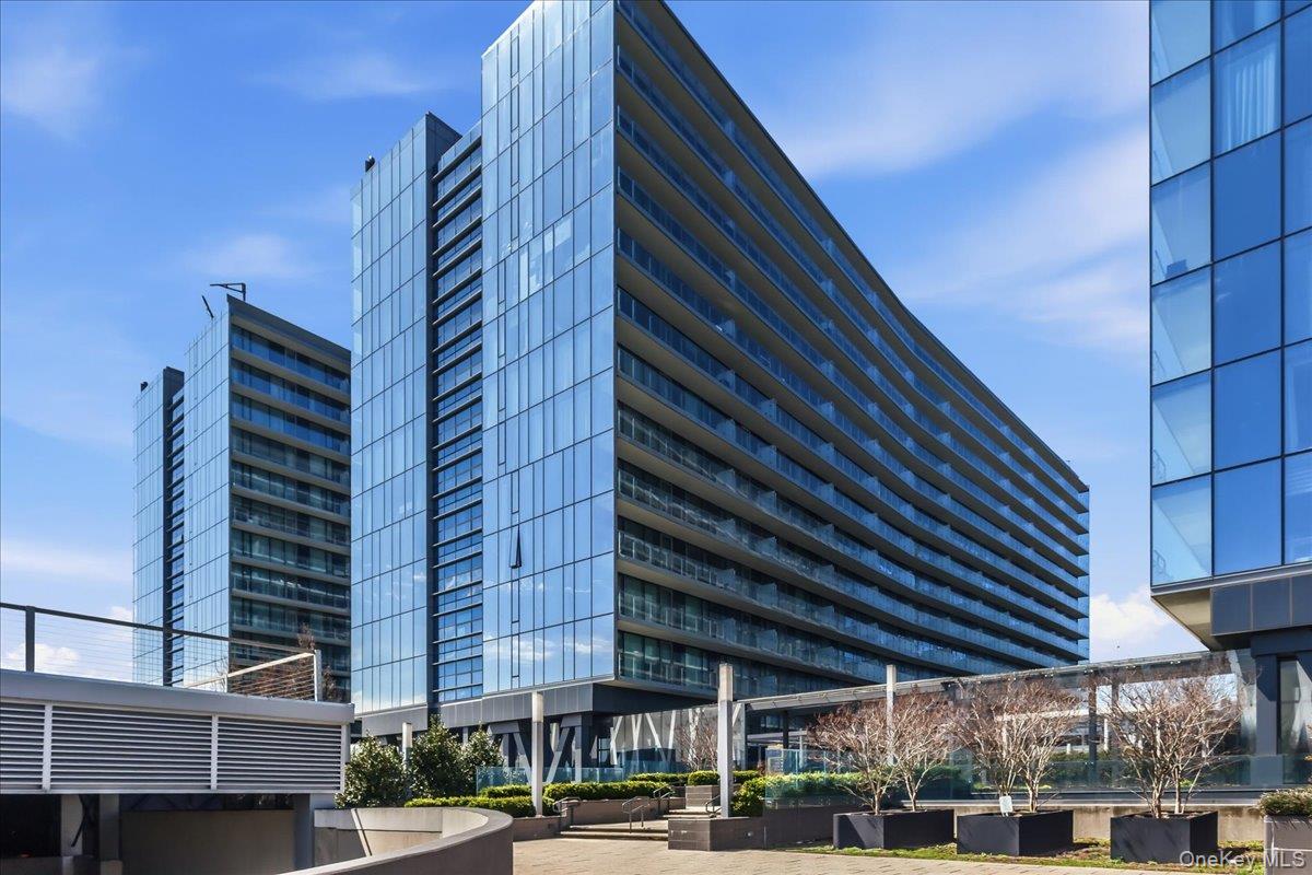 13103 40th Road, Apt 9-N, Flushing, NY 11354