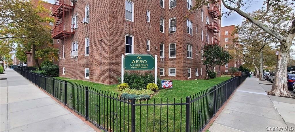 105-38 63rd Drive, Apt 5-P, Forest Hills, NY 11375