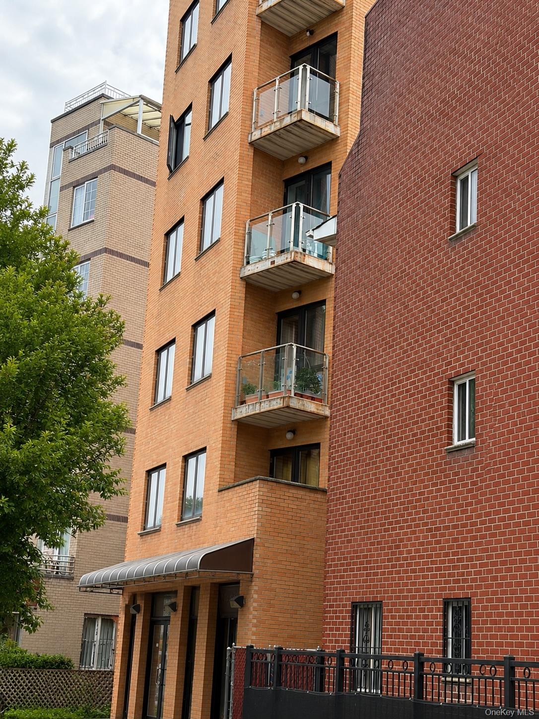 31-12 Union Street, Apt 6-A, Flushing, NY 11354
