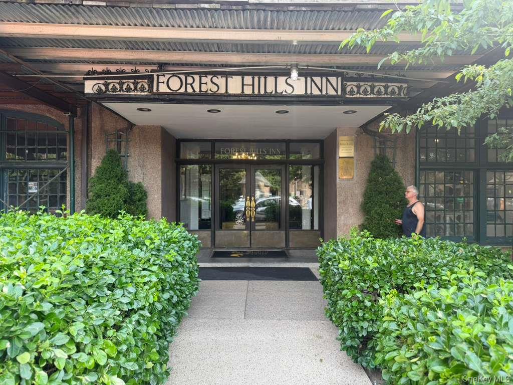 1 Station Square, Apt 411, Forest Hills, NY 11375