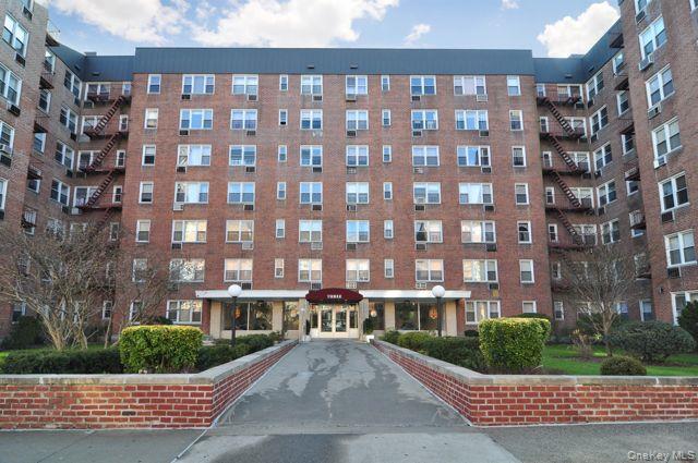 4 Sadore Lane, Apt 7-M, Yonkers, NY 10710