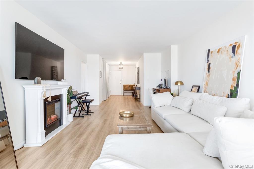 102-30 66th Road, Apt 25-E, Forest Hills, NY 11375
