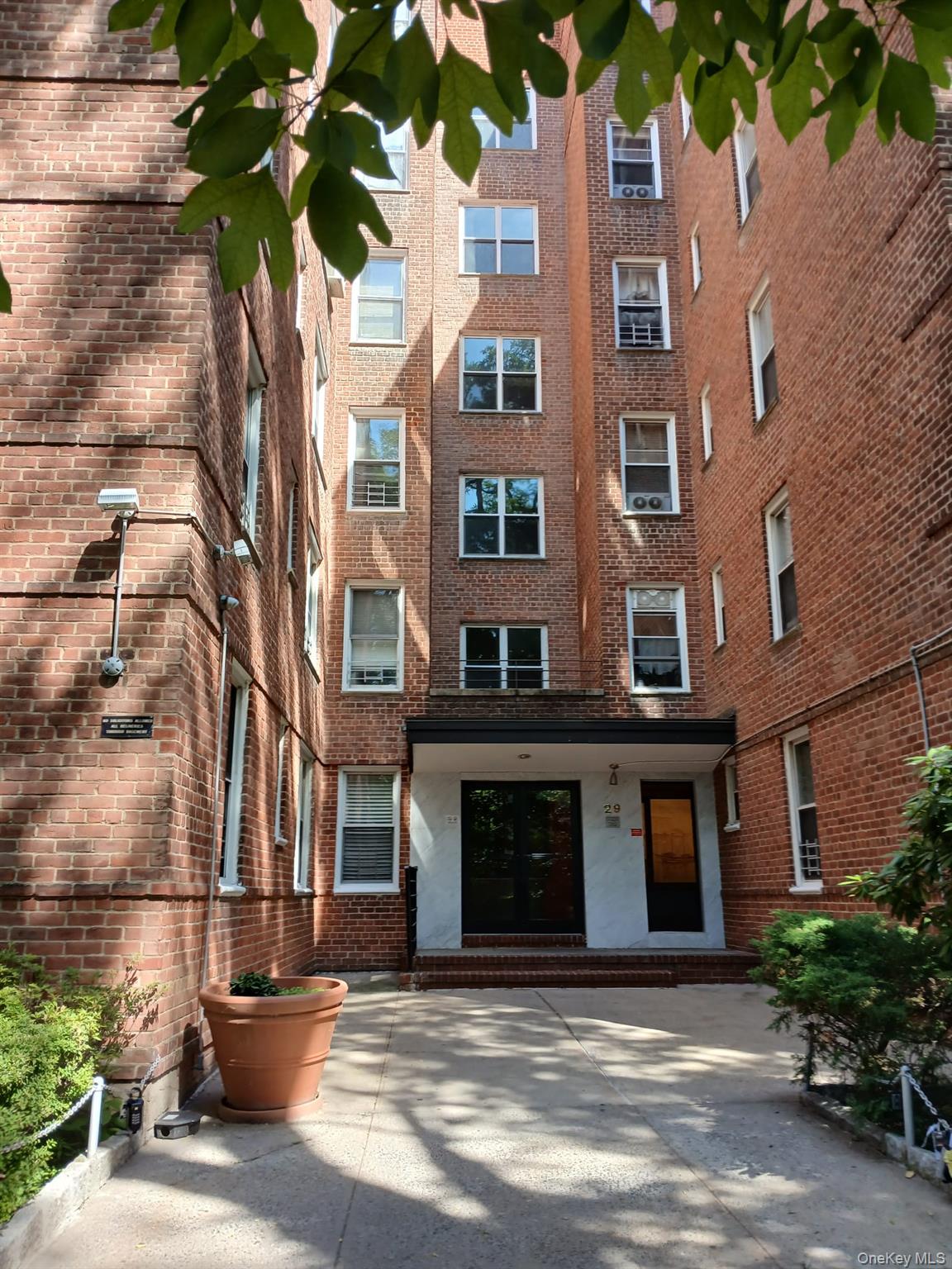 29 Abeel Street, Apt 6-E, Yonkers, NY 10705
