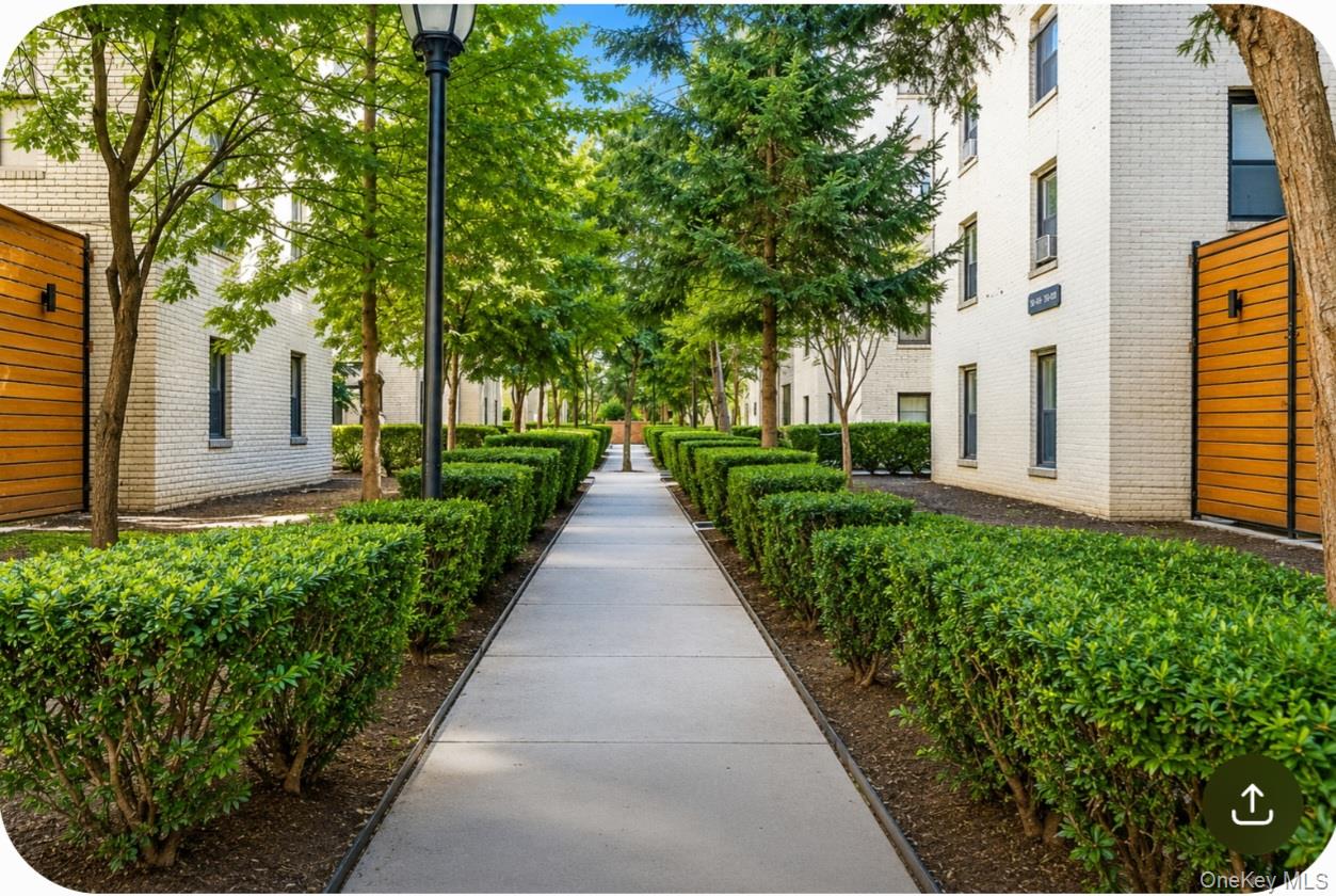 21-28 35th, Apt 3-G, Astoria, NY 11105